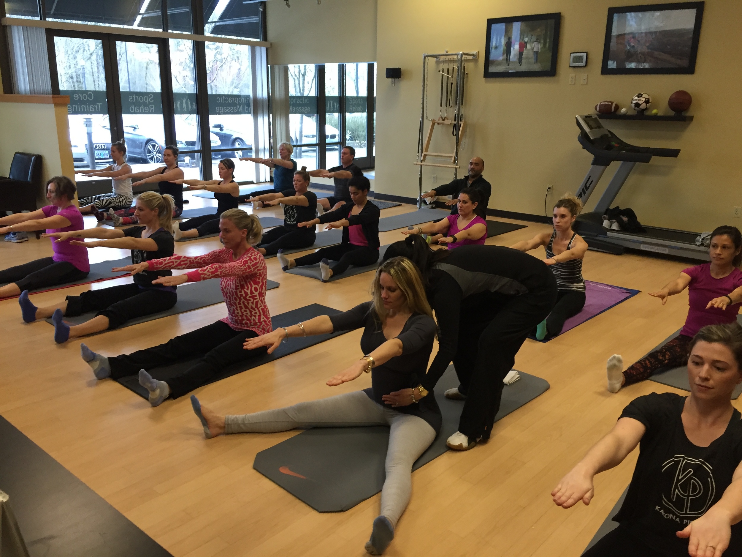 Rocky teaching mat - the spine stretch forward