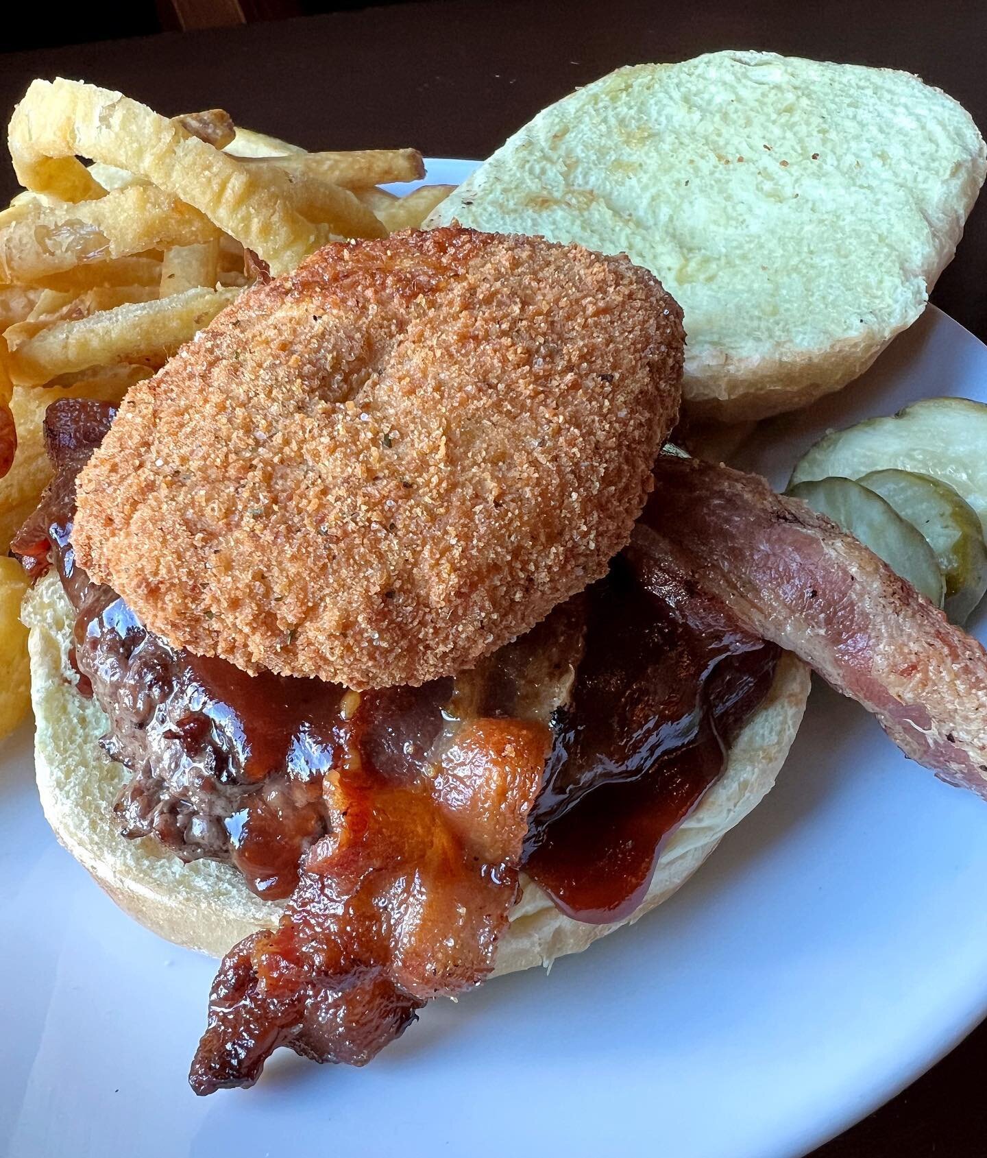 We love our mozzarella moons so much we put &lsquo;em on a burger 😉🤤 on the specials this week THE DONLON BURGER hand pressed burger topped with a fried mozzarella moon, bacon and bbq sauce