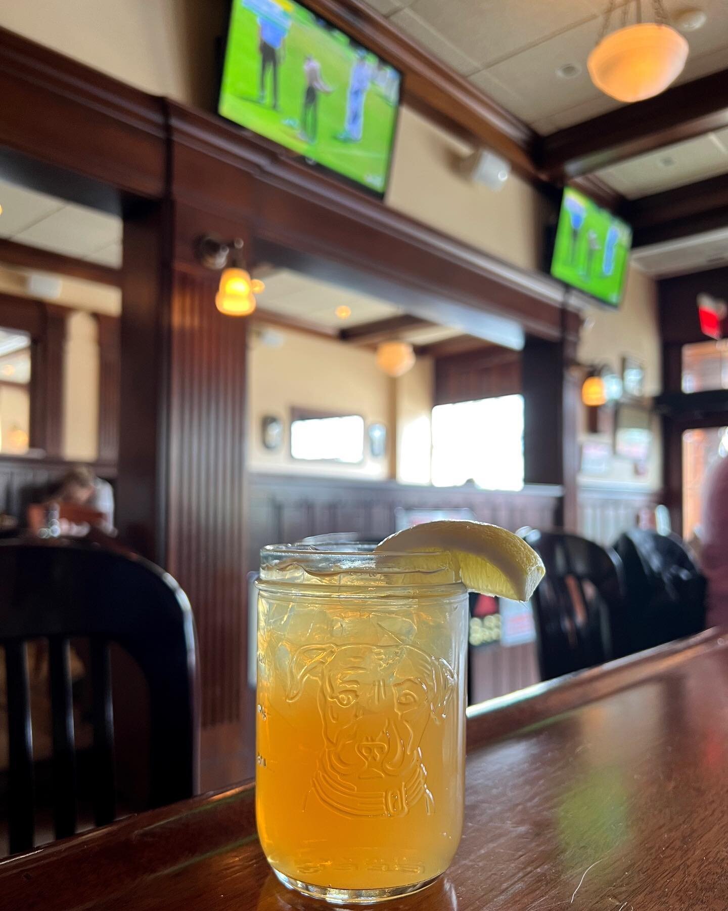 We are closed tomorrow 4/8 for Easter but join us today for a John Daly in honor of the Masters ⛳️🏌️&zwj;♂️🍹 JOHN DALY Tito&rsquo;s handmade vodka, lemonade, iced tea (like a grown up Arnold Palmer😉)