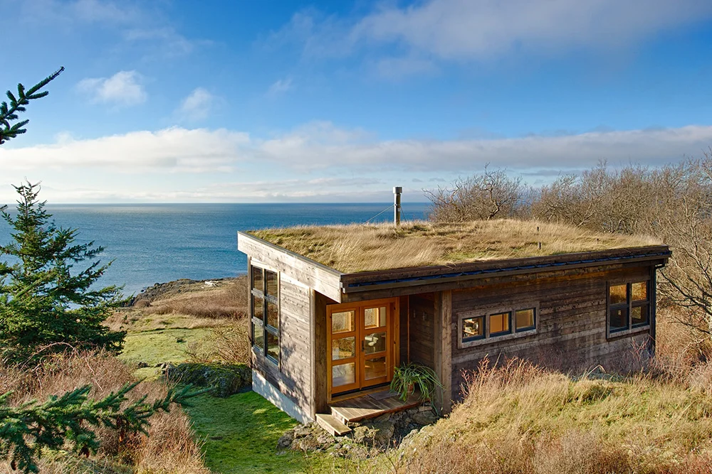 July2015-Trulia-Ultraluxe-Tiny-House-on-San-Juan-Island-Exterior-1.jpg