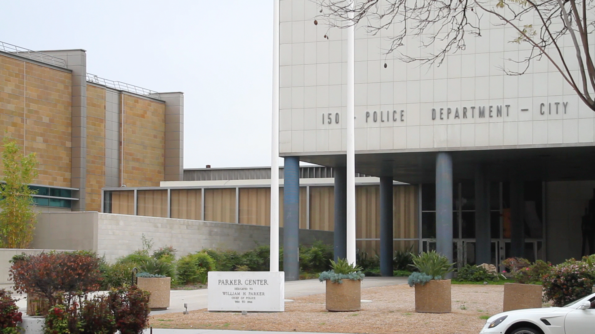 Los Angeles Police Department Establishing