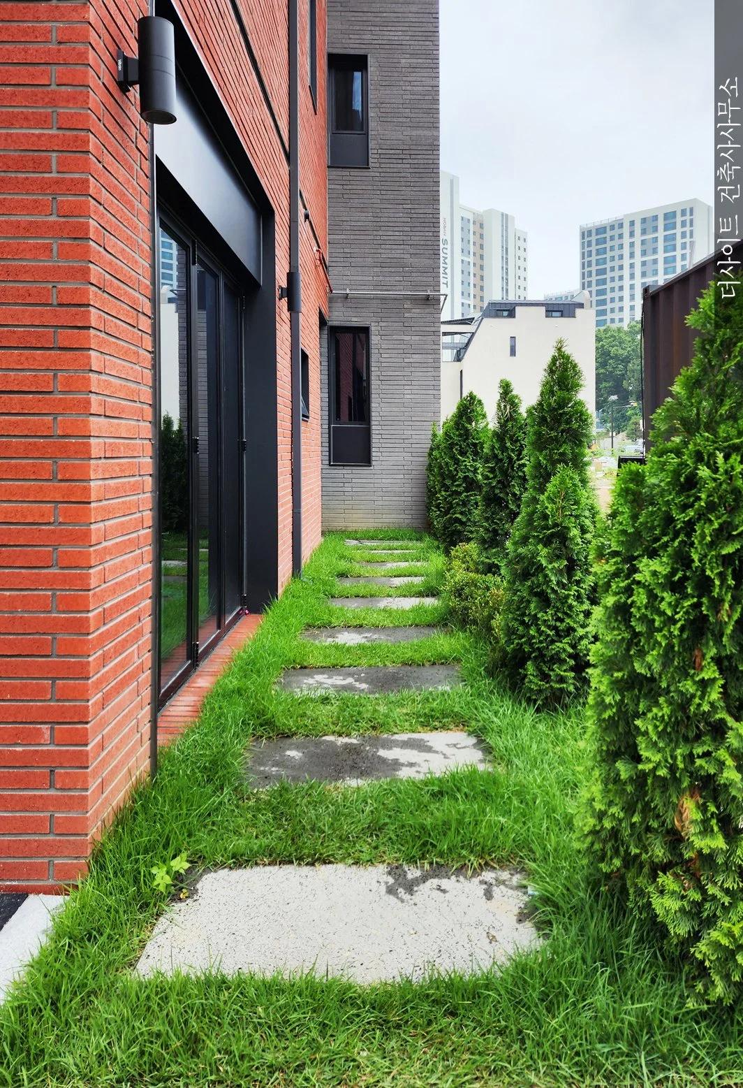 2306305 [1080x1380 세로] 덕은 8-10 준공사진 (5).jpg