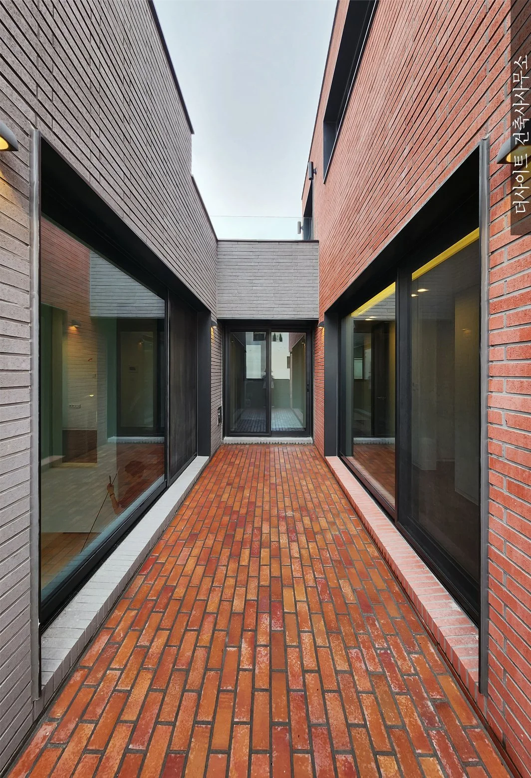 2306305 [1080x1380 세로] 덕은 8-10 준공사진 (7).jpg