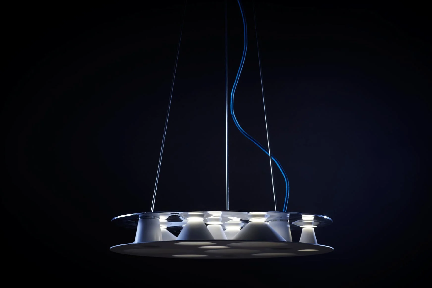 CONE_SPACE_03_blue.jpg