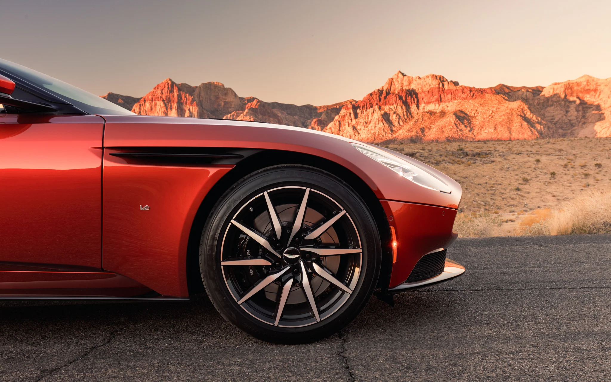 DB11-2.jpg