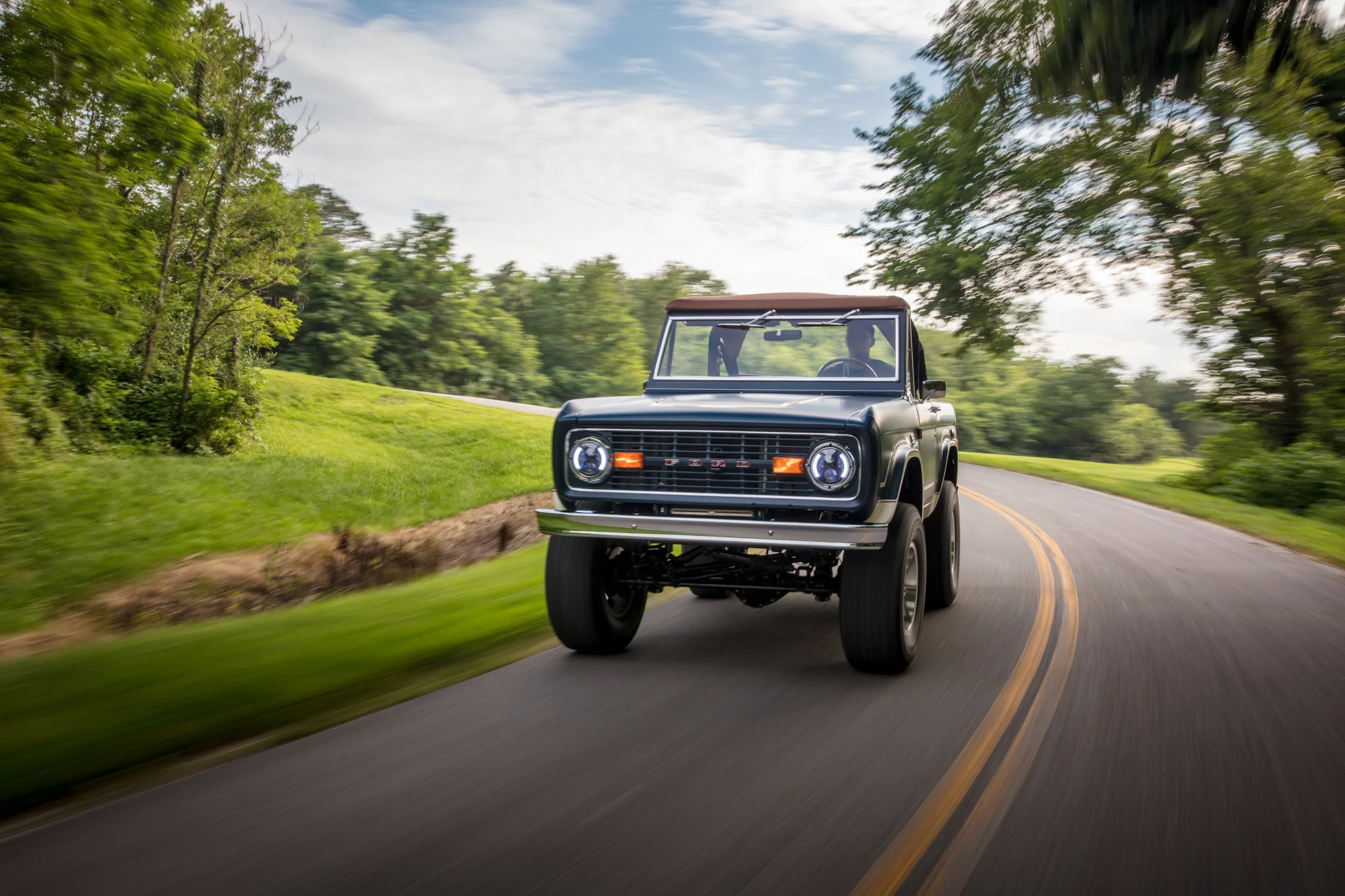 Gateway Bronco-2.jpg