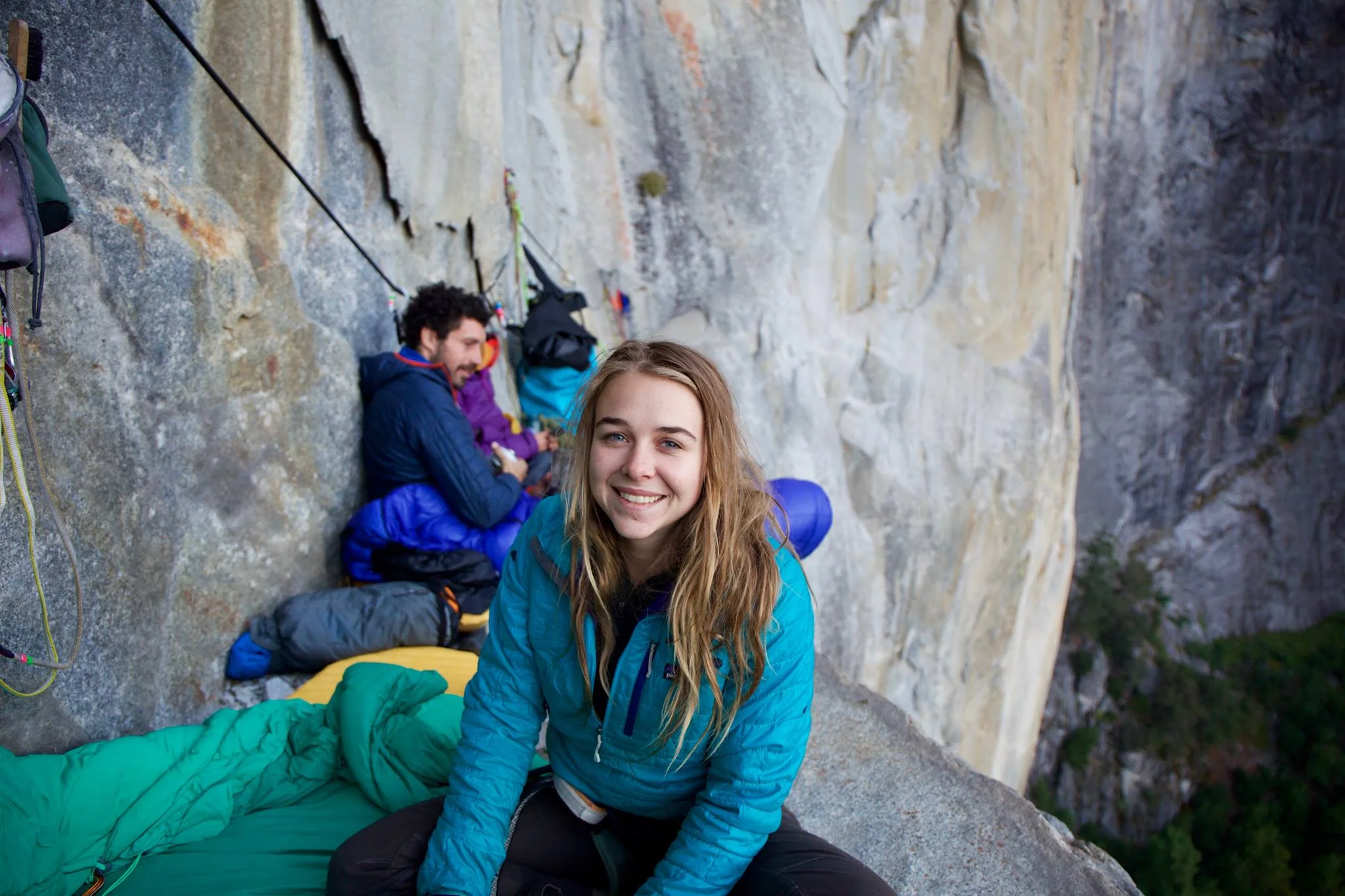 Hänna on Ahwahnee ledge