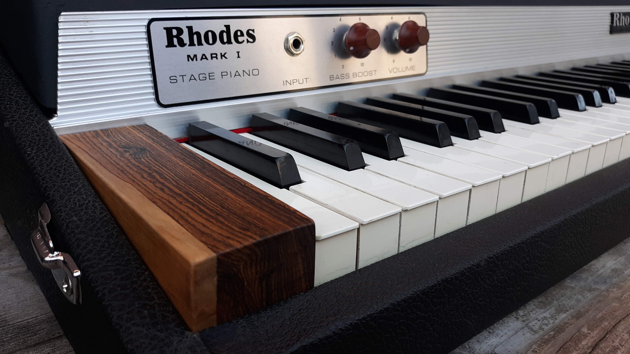 Fender Rhodes Harp Cover Re-sprayed With Logo 