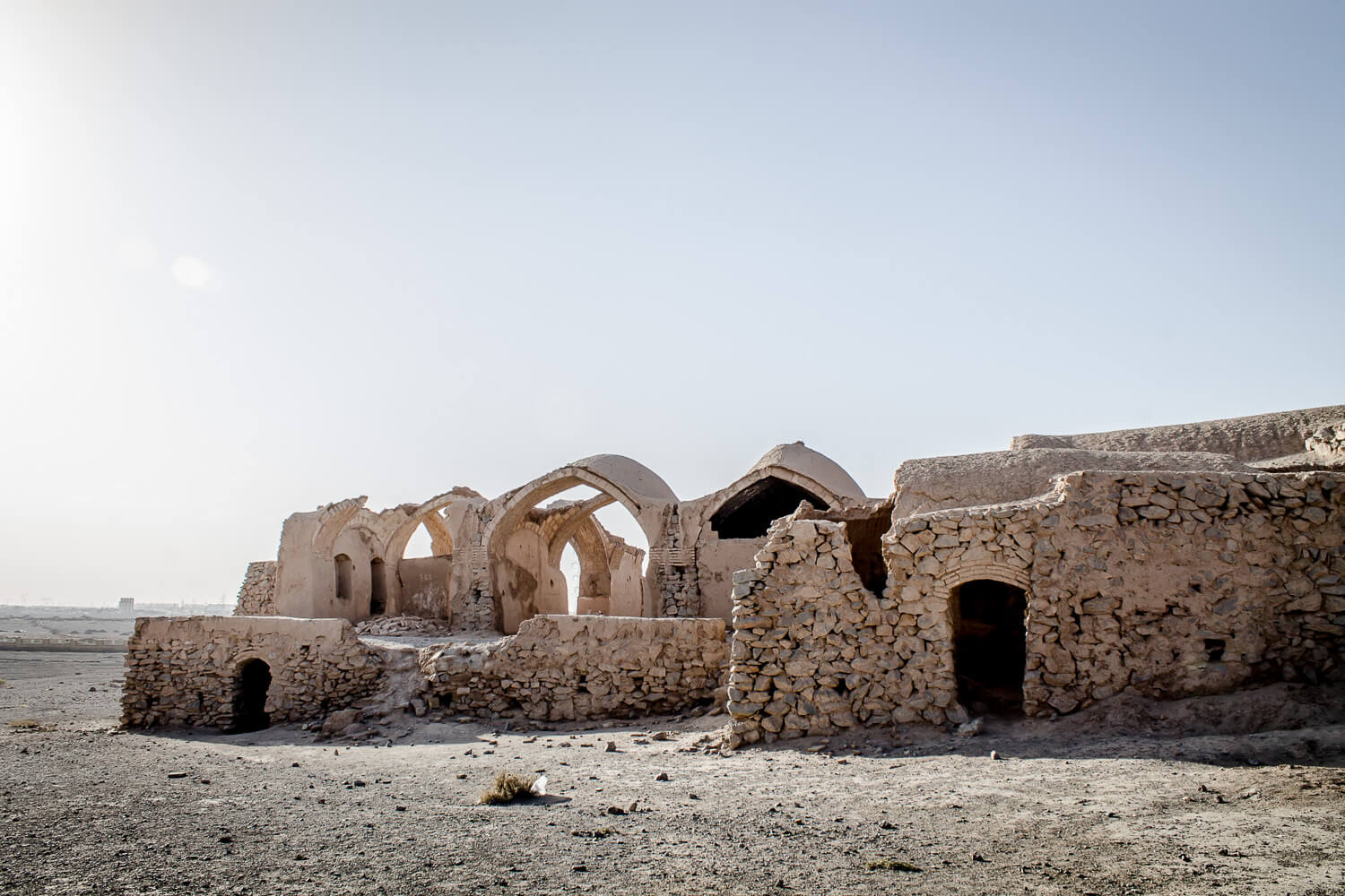 Yazd Silent Towers Ruine_Sonne Lehm-2.jpg