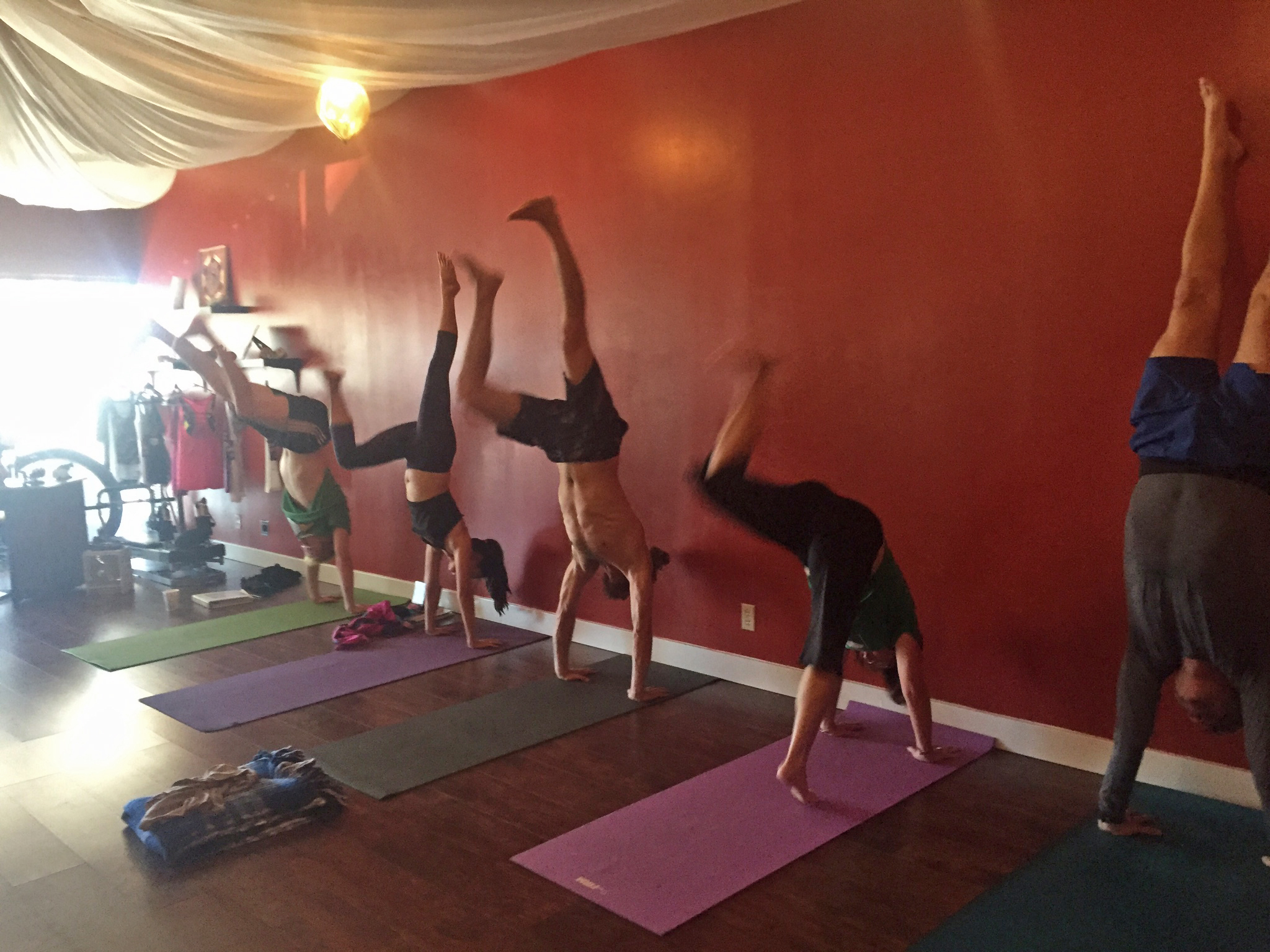 Reasons to Consider Yoga Teacher Training for the Summer of 2016