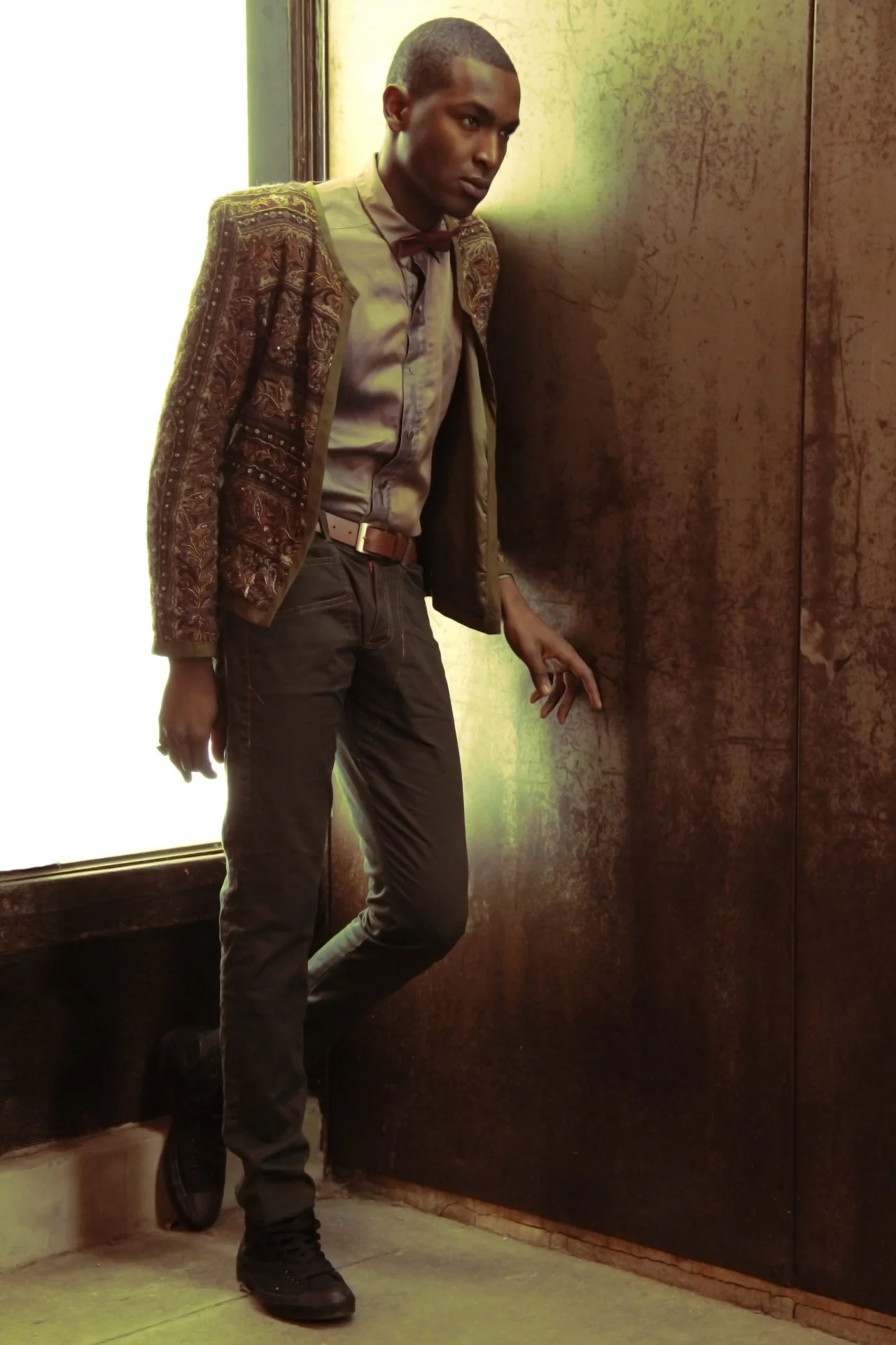 We love this look!
blackfashion :
Wardrobe by: Austin-Paul Collection & Austin-Paul NY Stylist: Theo Hanson facebook.com/StyleByTheoHanson Model: Davonte Johnson of E4 Model Management e4models.com Photographer: Brandon Nicholas of nicholabphotography.com