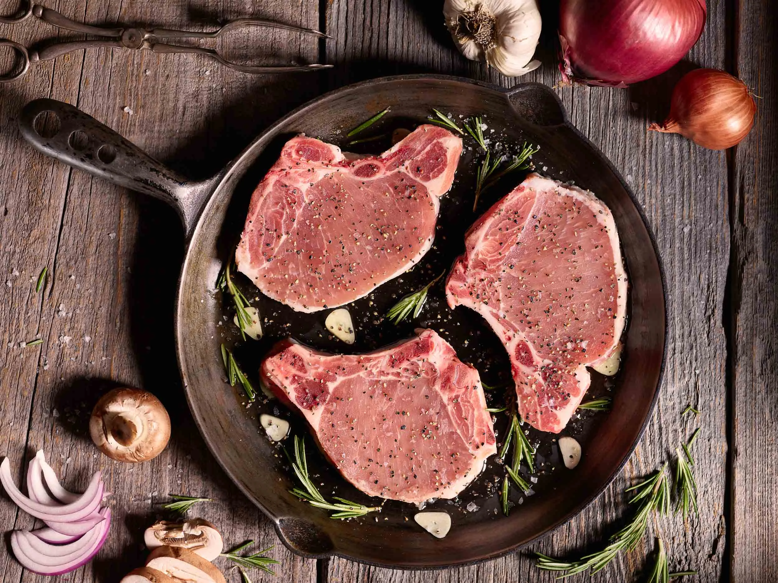 Pork Chops in Skillet