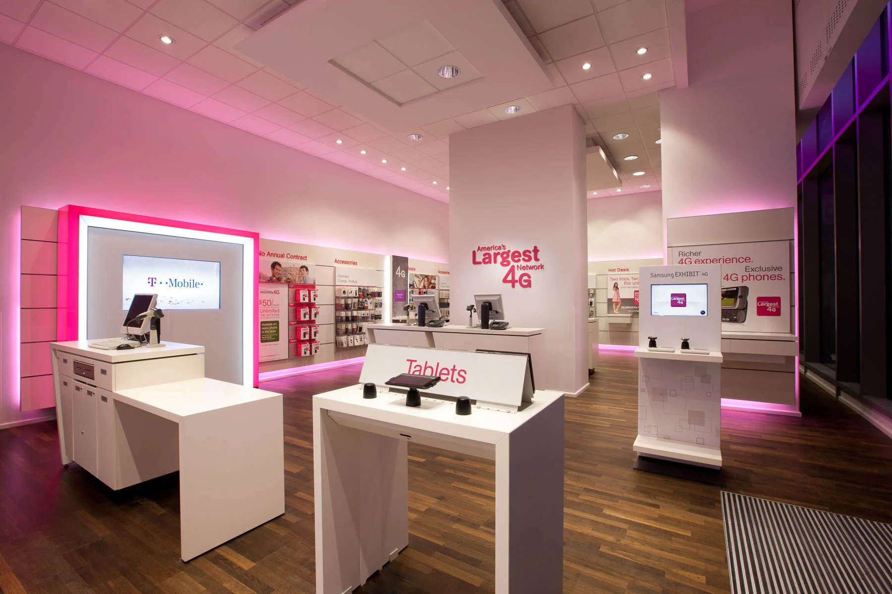 Alistair_Retail-05.jpg