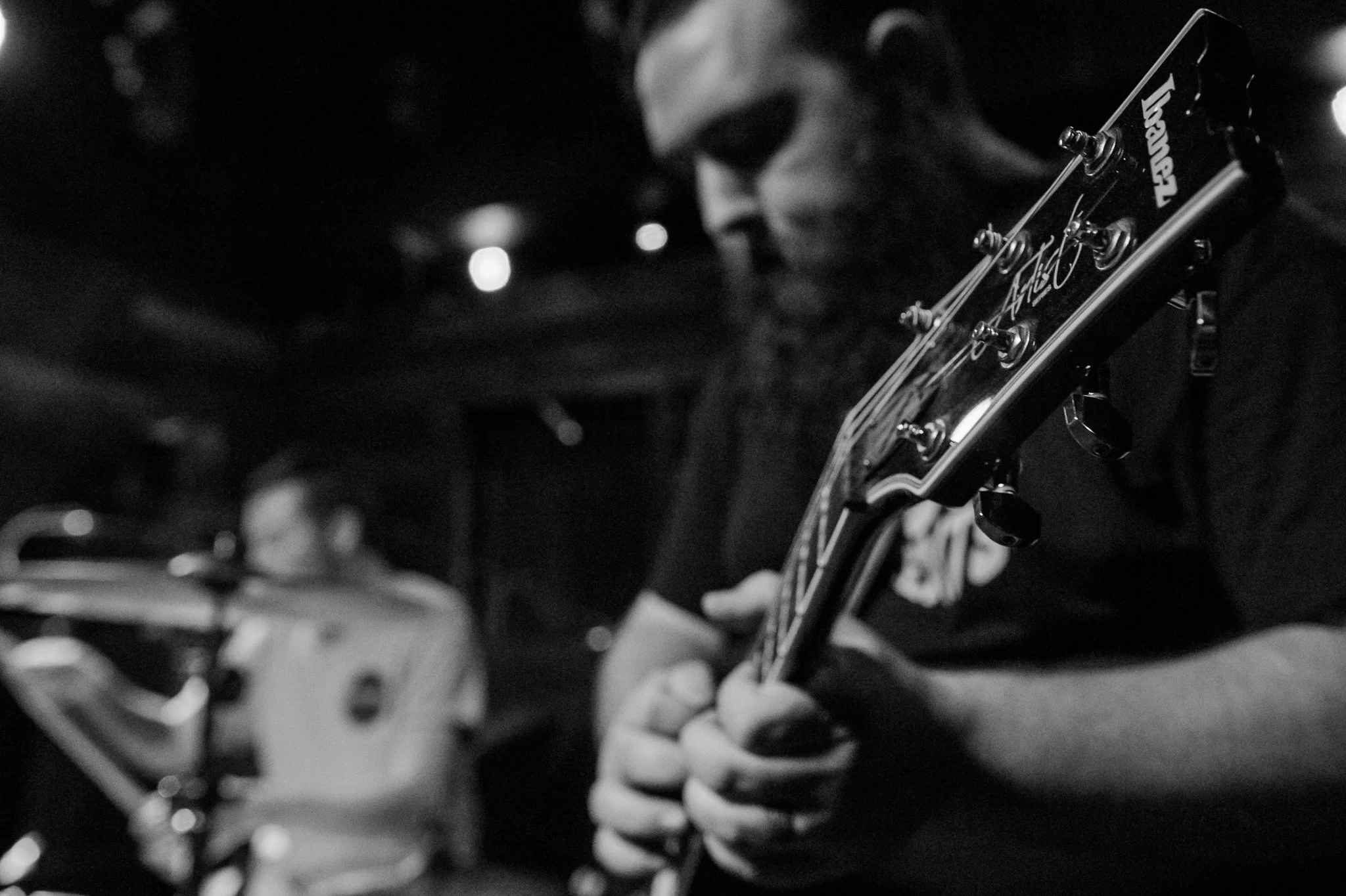 LosingTeeth_Live_Backbooth_NoLogo-12.jpg