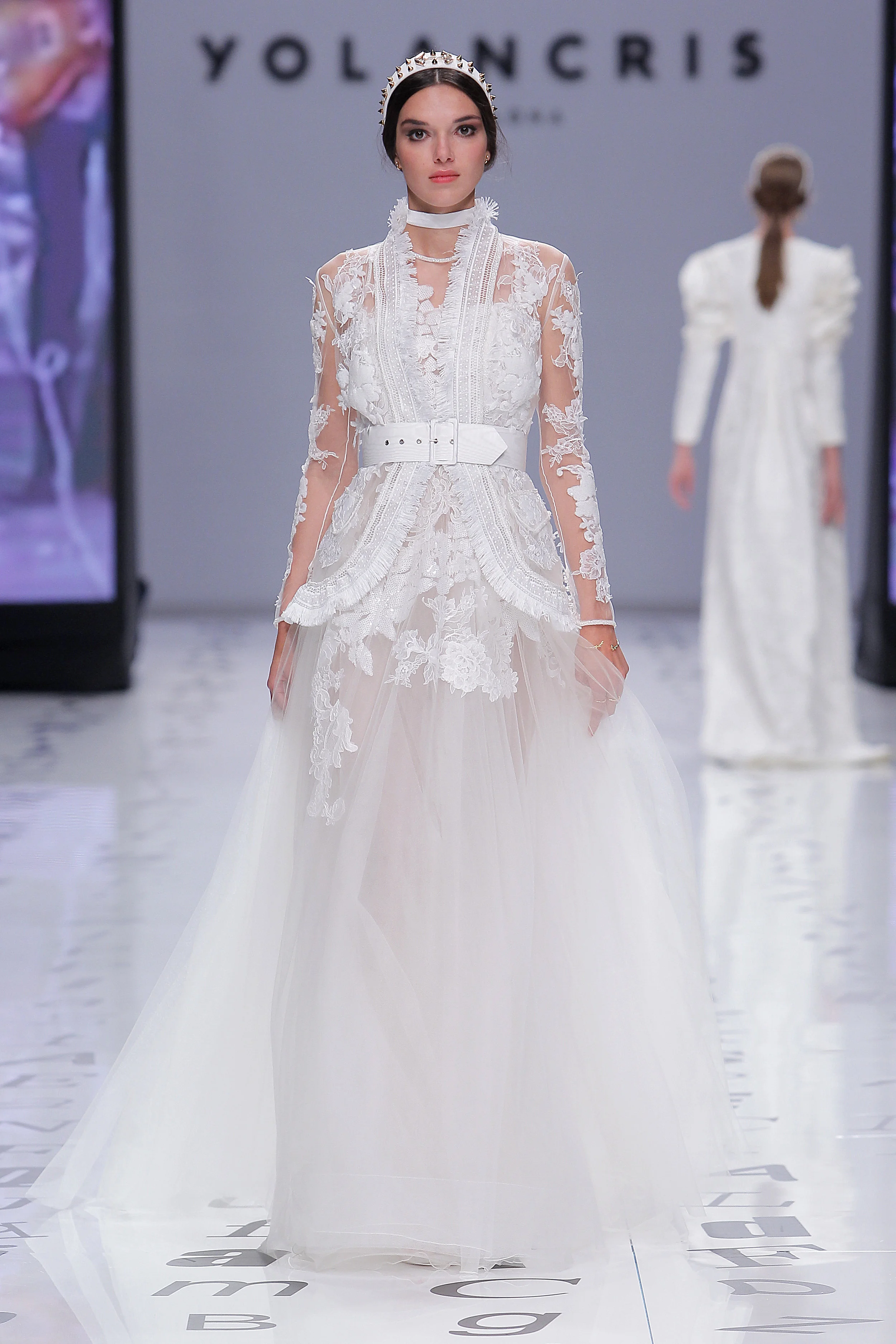 Vestido: YolanCris / Pasarela: Valmont Barcelona Bridal Fashion Week