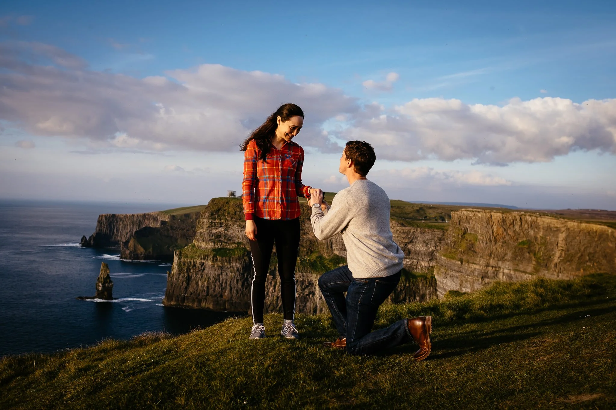 best-elopement-Photographer-cliffs-of-moher-1.jpeg