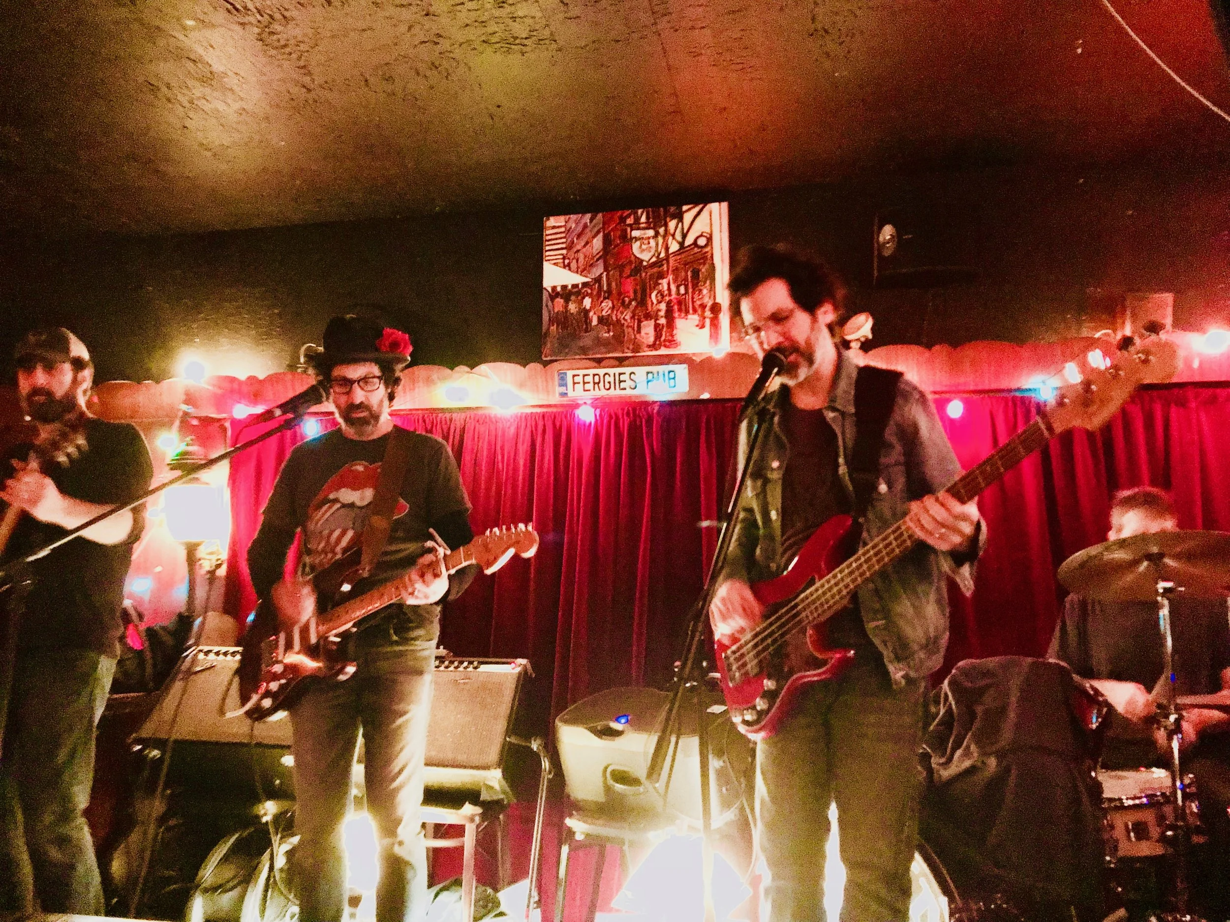 Cabin Dogs at Fergies.jpeg