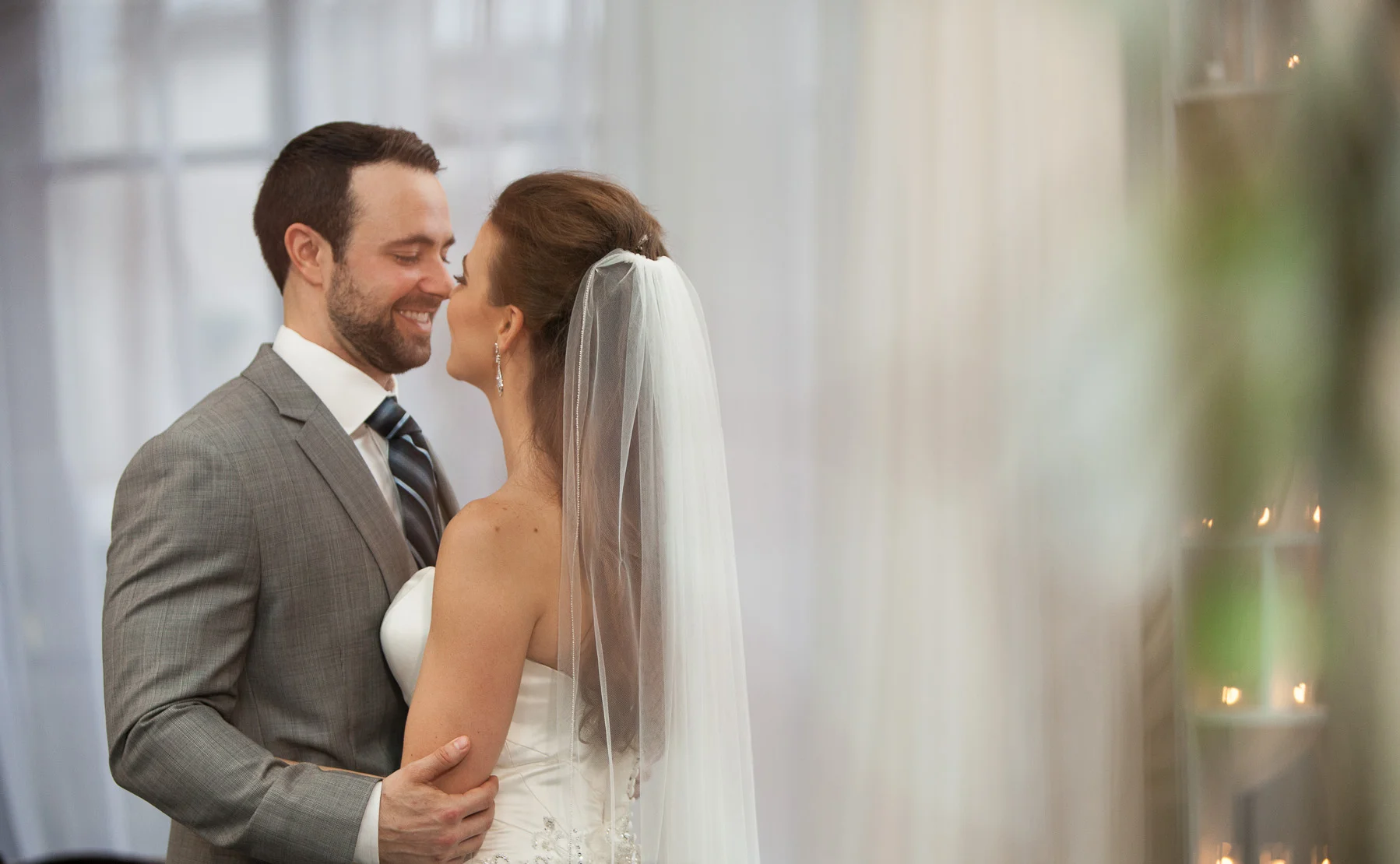 daytoremember.net | Houston Wedding at Station 3 | A Day To Remember | Urban Chic Wedding Inspiration | Leslie Cervantez Photography