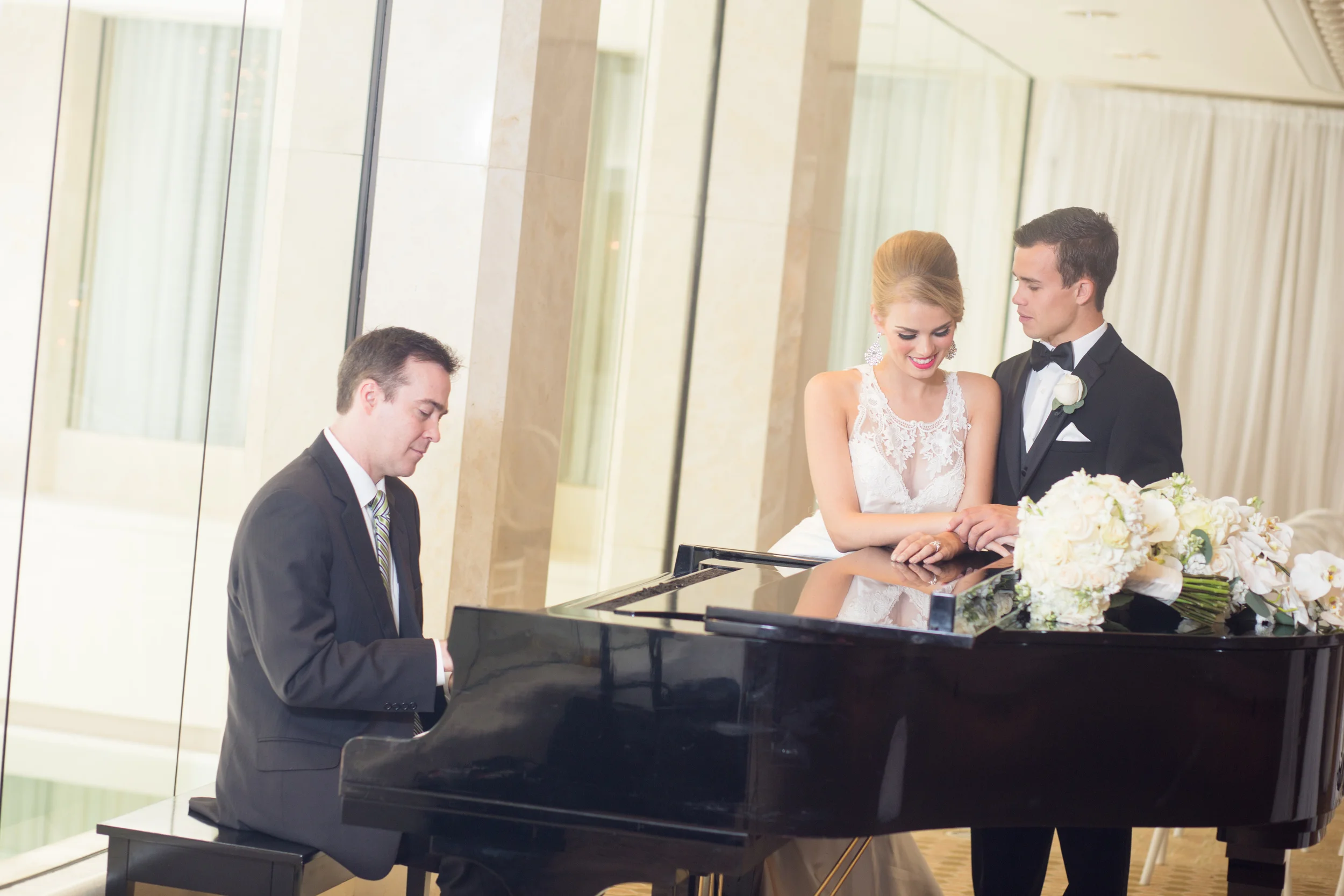 daytoremember.net | Glam Wedding Ideas at The Four Seasons | Houston Wedding Planning and Design | A Day To Remember | Akil Bennett Photographer