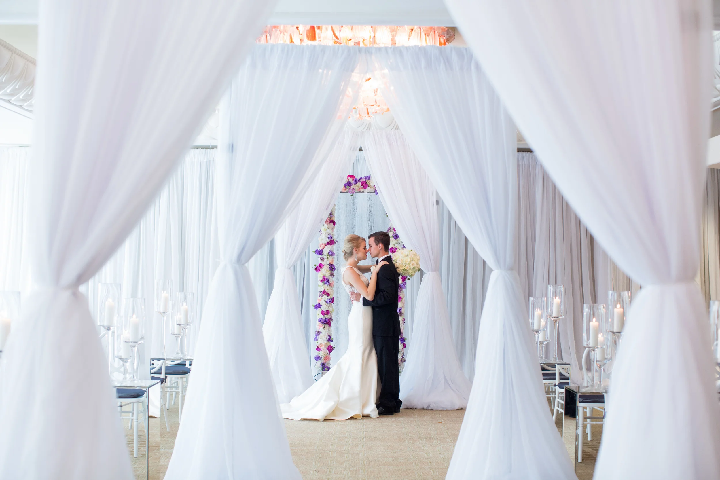 daytoremember.net | Glam Wedding Ideas at The Four Seasons | Houston Wedding Planning and Design | A Day To Remember | Akil Bennett Photographer