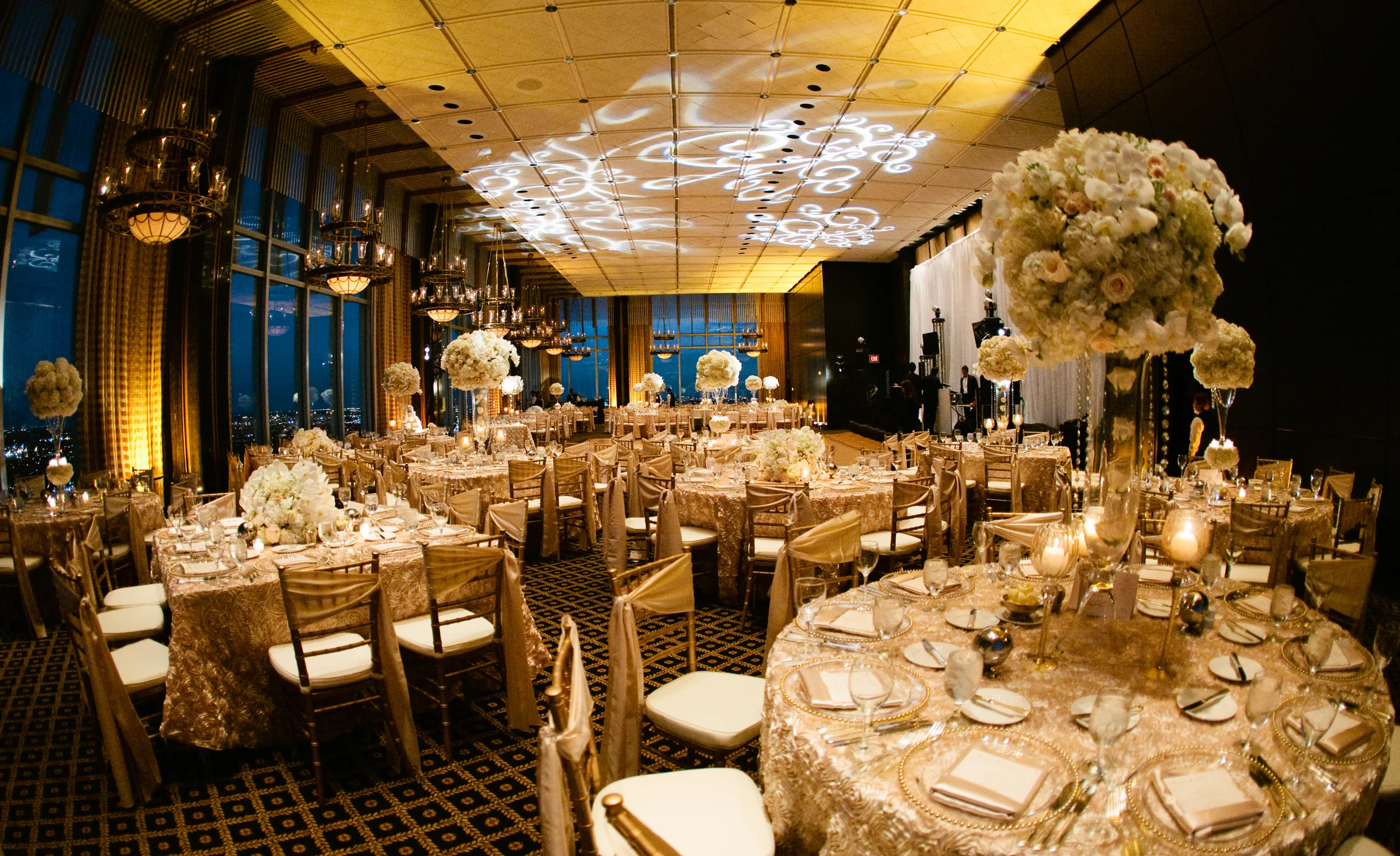 daytoremember.net | Wedding Reception at The Petroleum Club of Houston | Anahi Weddings | A Day To Remember Event Design and Planning