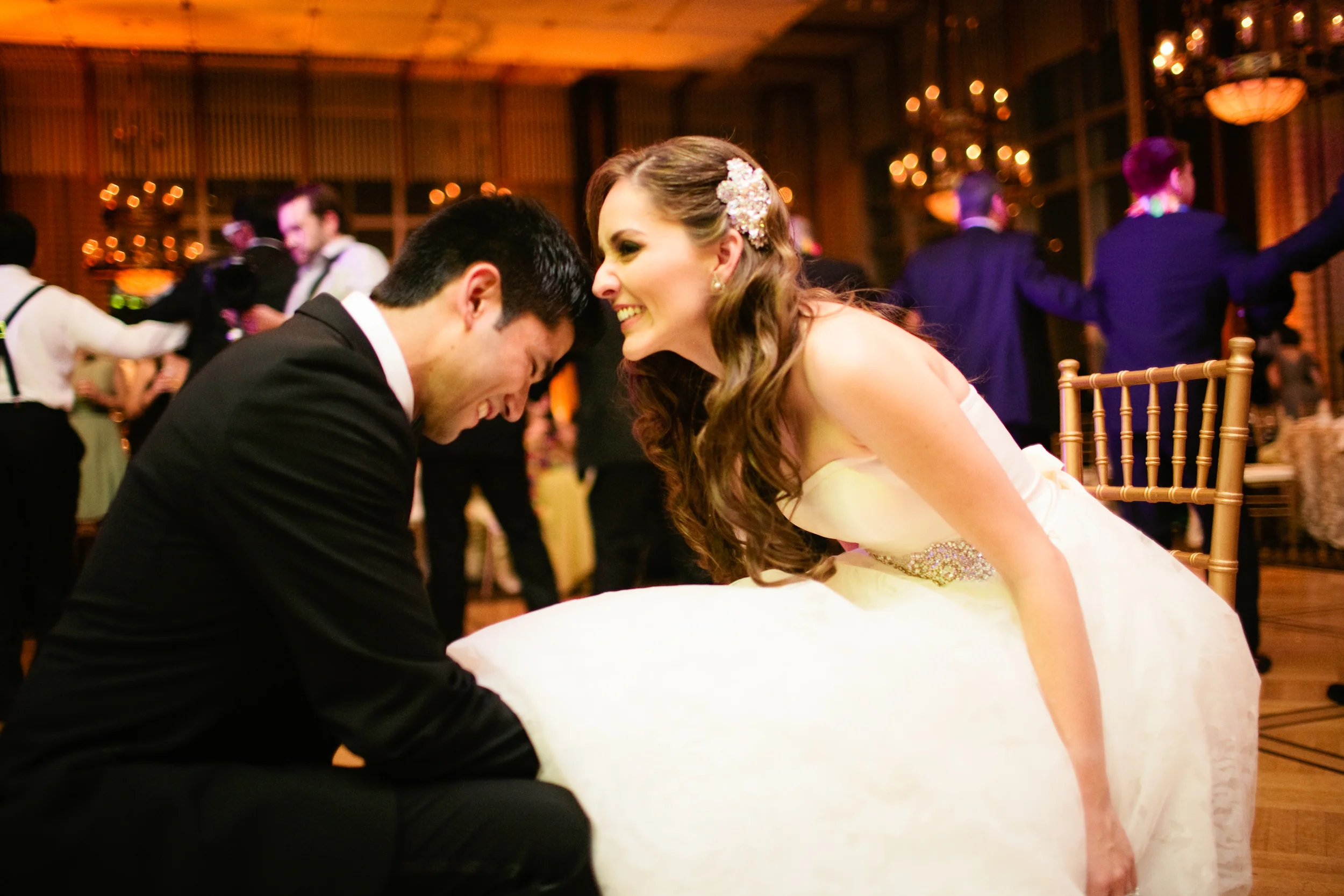 daytoremember.net | Wedding Reception at The Petroleum Club of Houston | Anahi Weddings | A Day To Remember Event Design and Planning