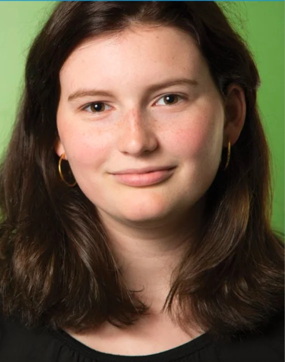 Headshot Emeline Boehringer.jpg