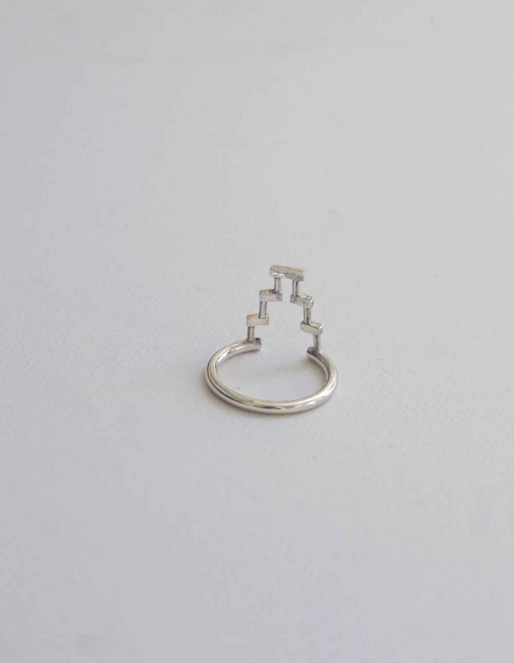 Step Gable Ring