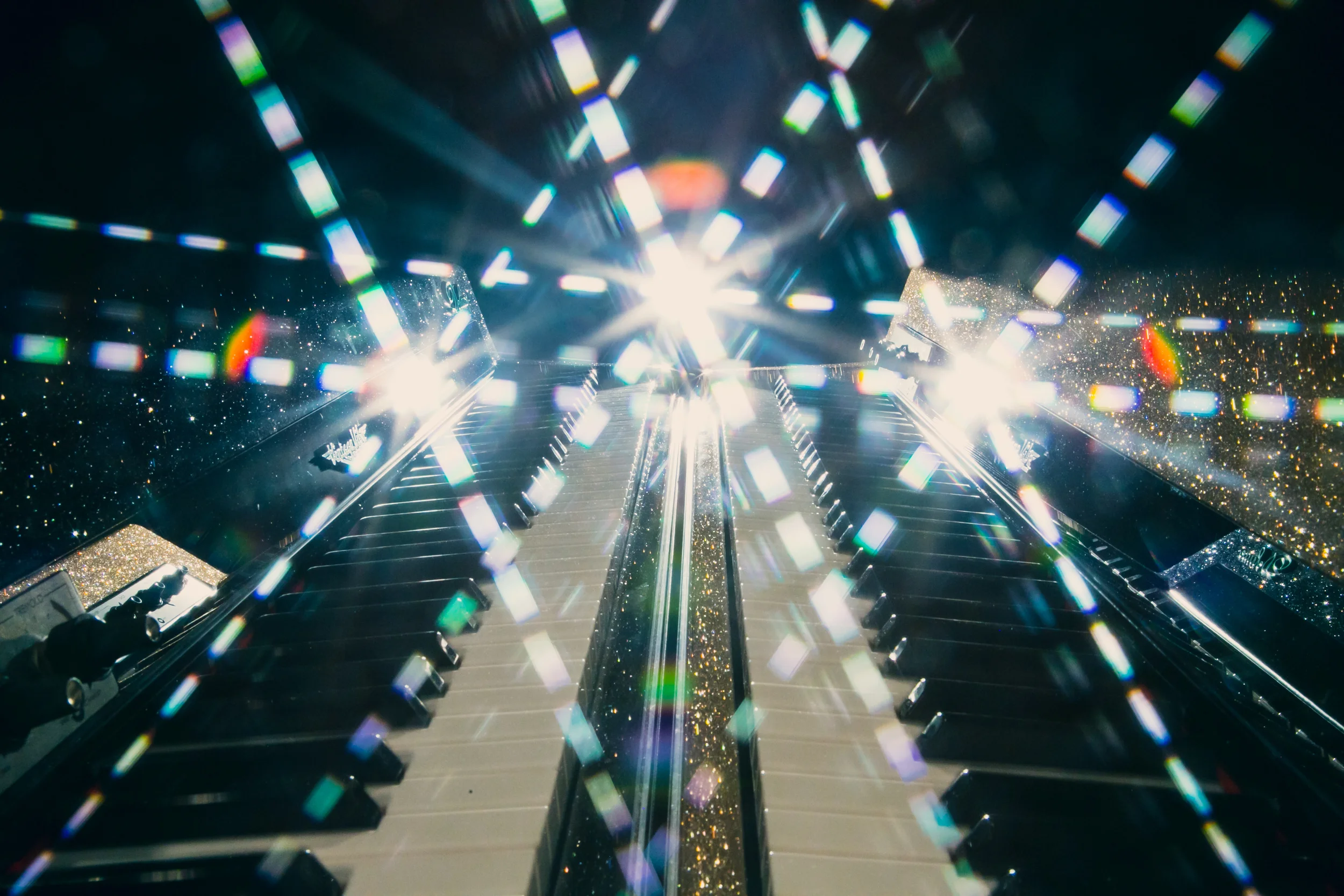 gold sparkle zoom-5.jpg