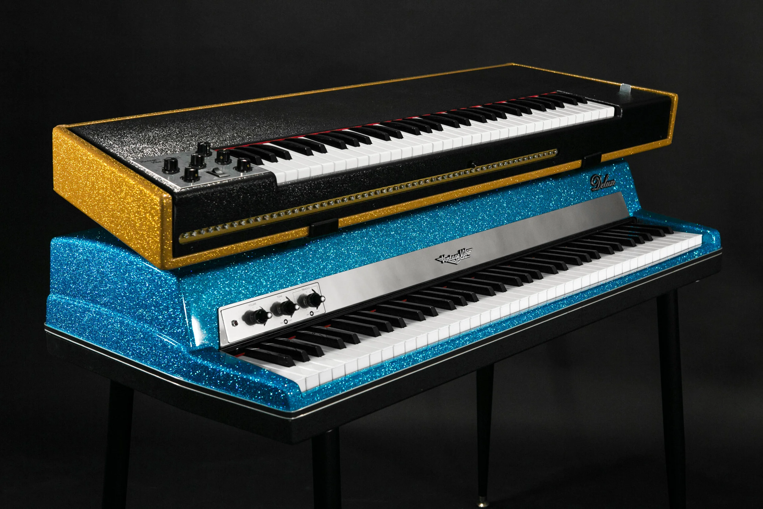 Royal Blue VV73 Gold Sparkle Vibanet-3.jpg