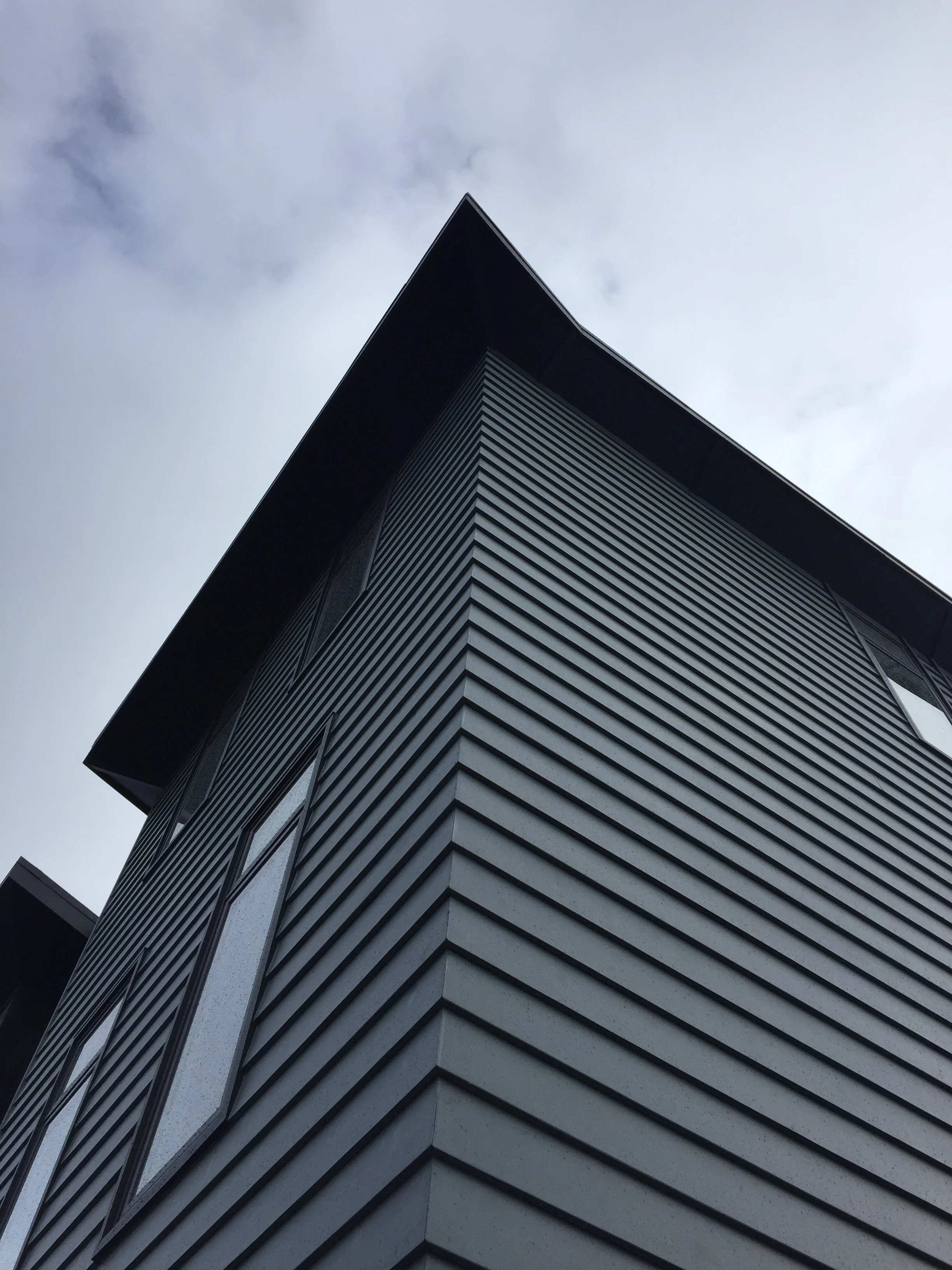 CORNER OVERHANG.jpeg