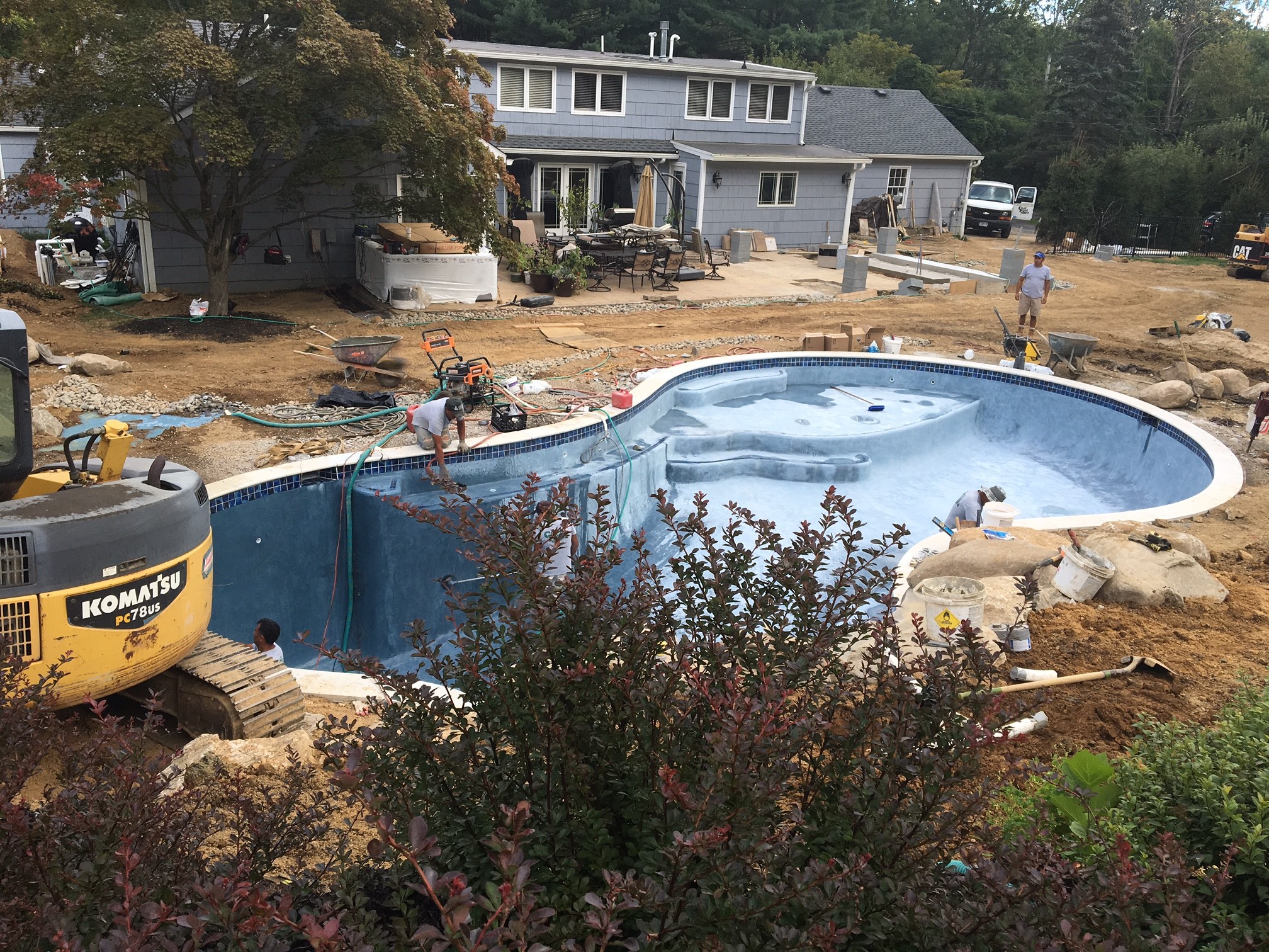 Distinctive-Design-Management_Pool-Design.jpg