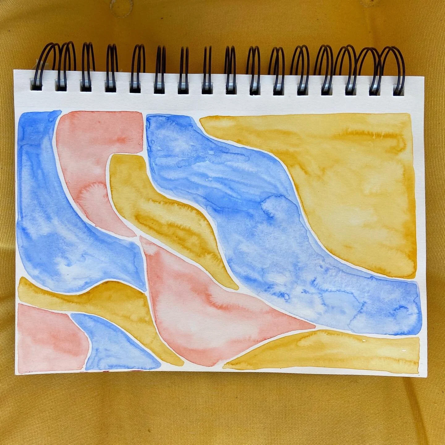 Trying to channel mellow yellow.
.
.
.
.
.
#fridayvibes #2020pandemicsurvival #arttherapy #watercolorpainting #watercolortexture #abmlifeiscolorful #dscolorstory #dailydelights