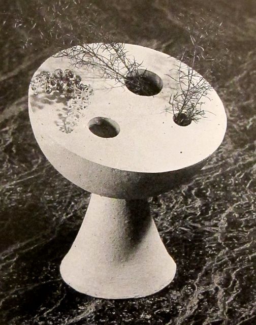 Vase, 1950 by Isamu Noguchi