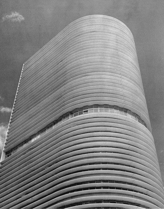Oscar Niemeyer Montreal building, São Paulo, 1950