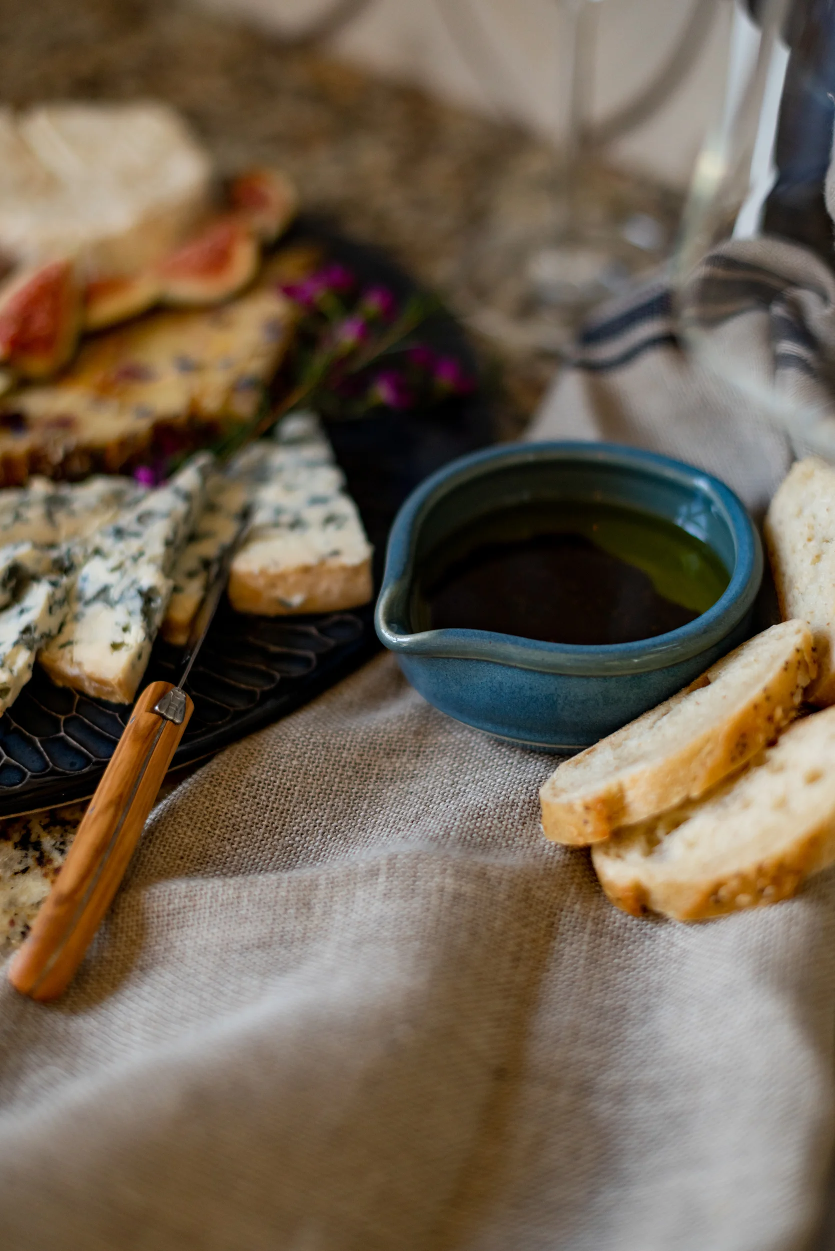Demi_Sauce_Bowl_Lifestyle_Carroll_House_Sept_2018_3_WEB.jpg