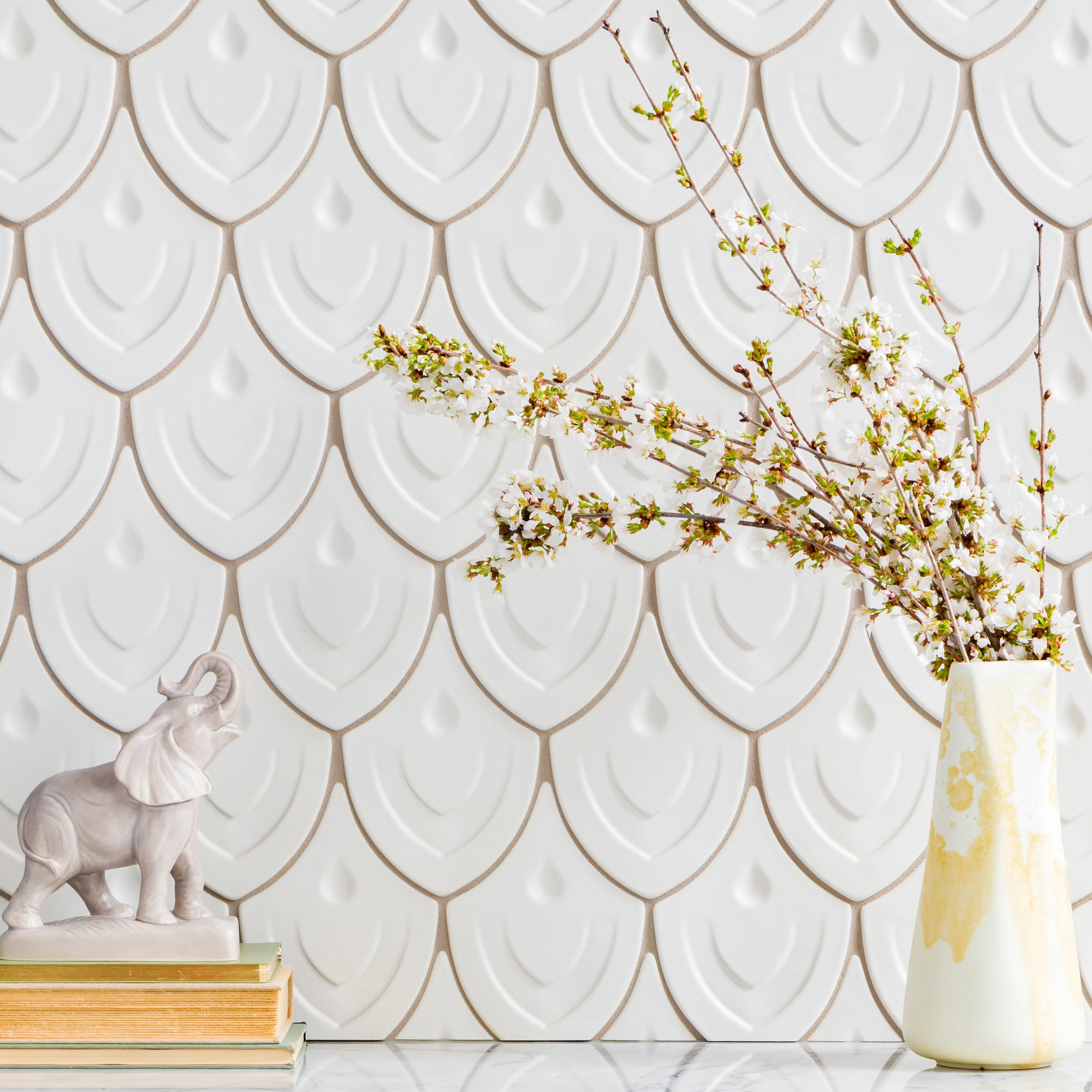 Tortuga_Annapurna_Matt_Tile_Board_Lifestyle_Mar_2018_1_WEB.jpg