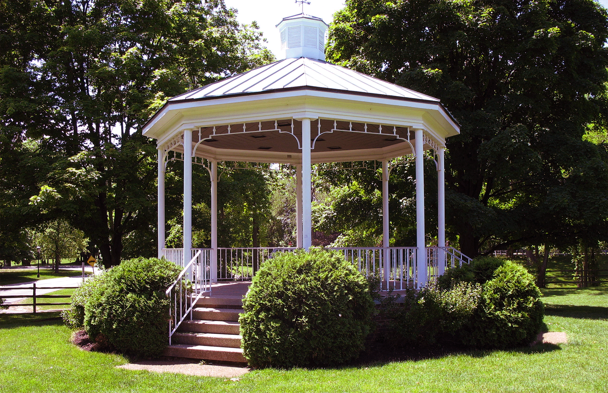 Lake Bluff History Scavenger Hunt