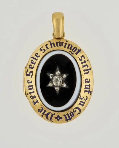 Queen Victoria's locket necklace commemorating Prince Albert. Photo courtesy of the Royal Collection Trust.