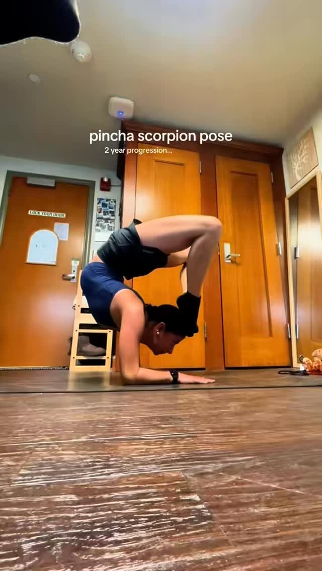 The world moves fast. Your mat is where you slow down, show up, and stay consistent. That’s where the real growth happens! ✨🔆
#MindfulMovement #YogaJourney #ConsistencyIsKey #WellnessRoutine #ShowUpForYourself #InnerStrength #yogaeverydamnday
