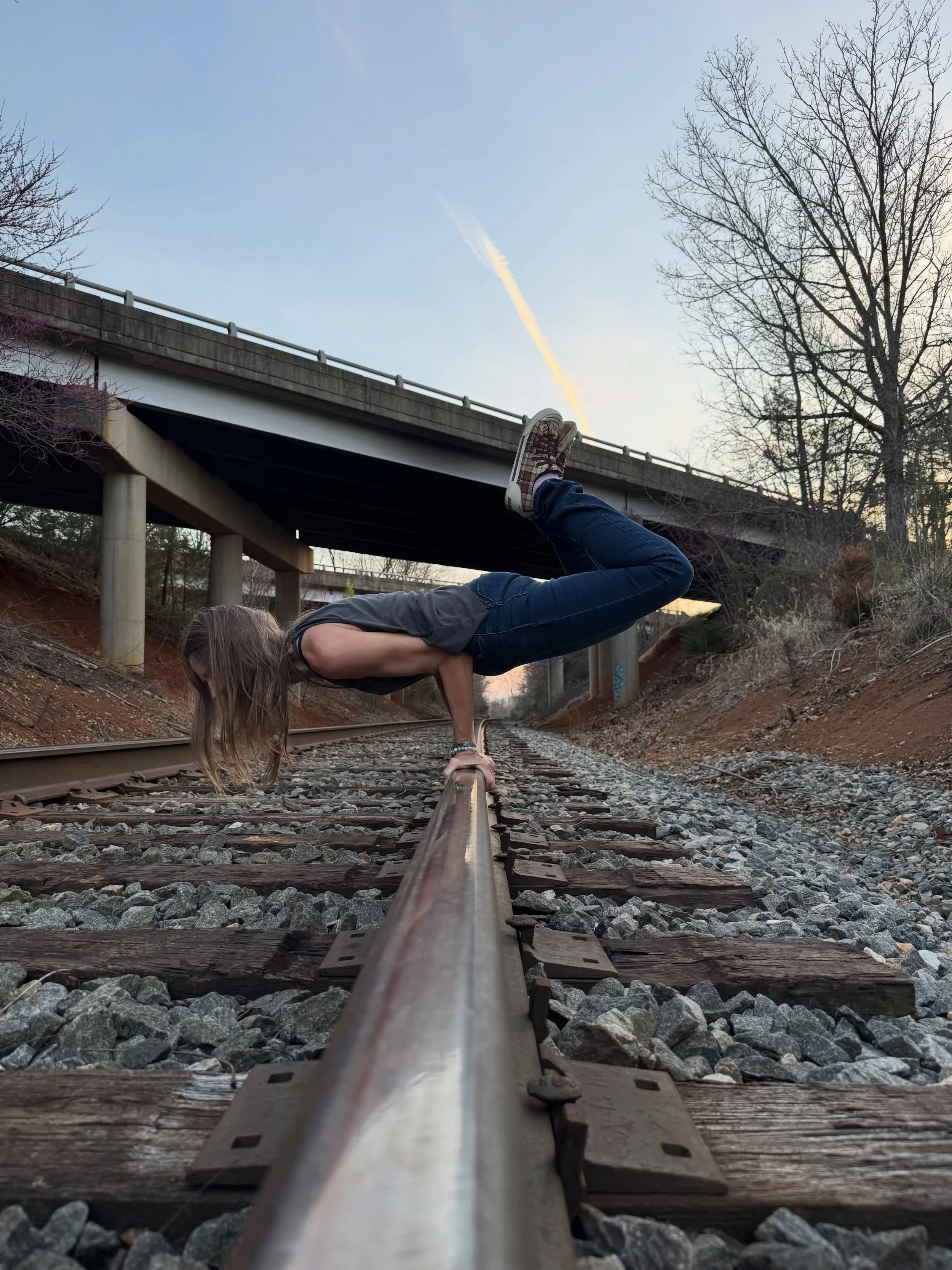 Monday
9:45am-O Hot Vinyasa with Jen
4:30pm-EL Hot Pilates with Esme
5:30pm-O Light Vinyasa with Juli
5:45pm-EL Candlelight Hot Vinyasa with Jen
6:00pm-O Tempo Spin with Carrie
6:45pm-O Hot Vinyasa with Thomas
7:00pm-EL Hot Vinyasa with Aleah

Tuesda