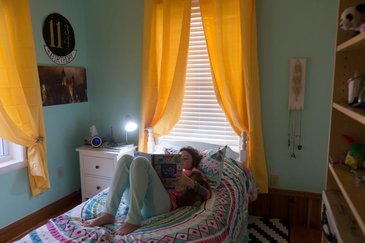 Alanna's Bedroom Makeover 12.29.17-14.jpg