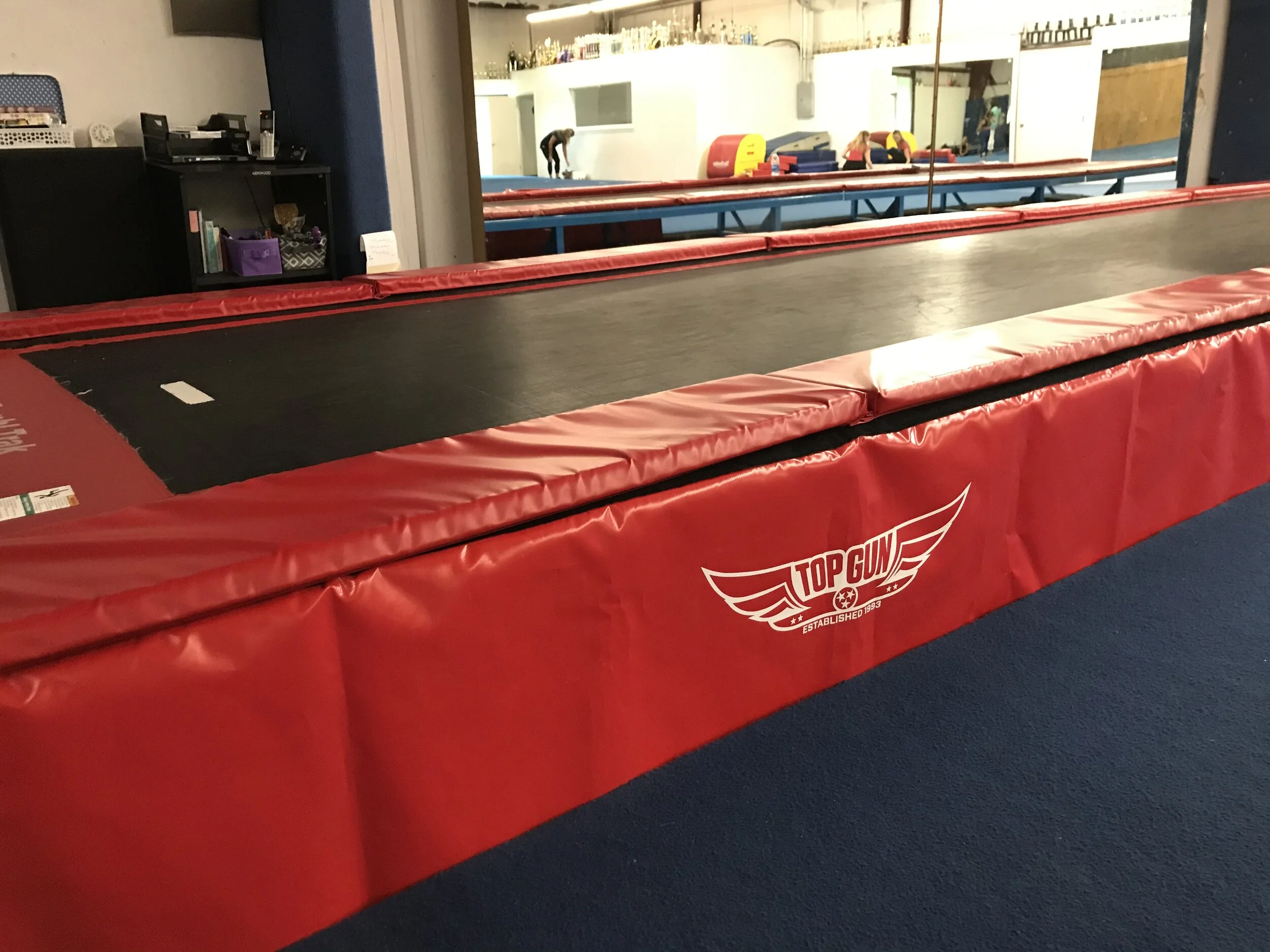 2F95B633-91B4-4FFE-92FA-0EC0C3F684F0