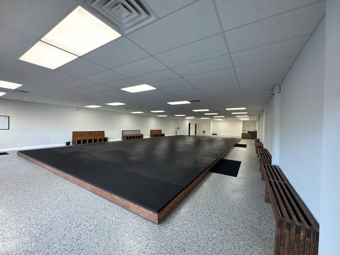 Spring floor with frame kit.webp