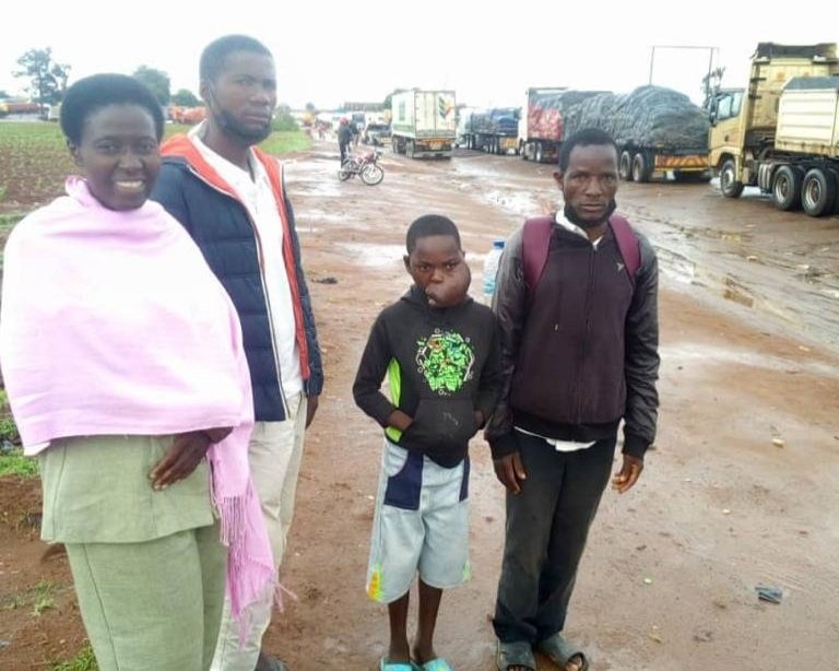 Mphatso, along with his father Alick and friend Helder, met Nurse Christina at the Malawi-Mozambique border