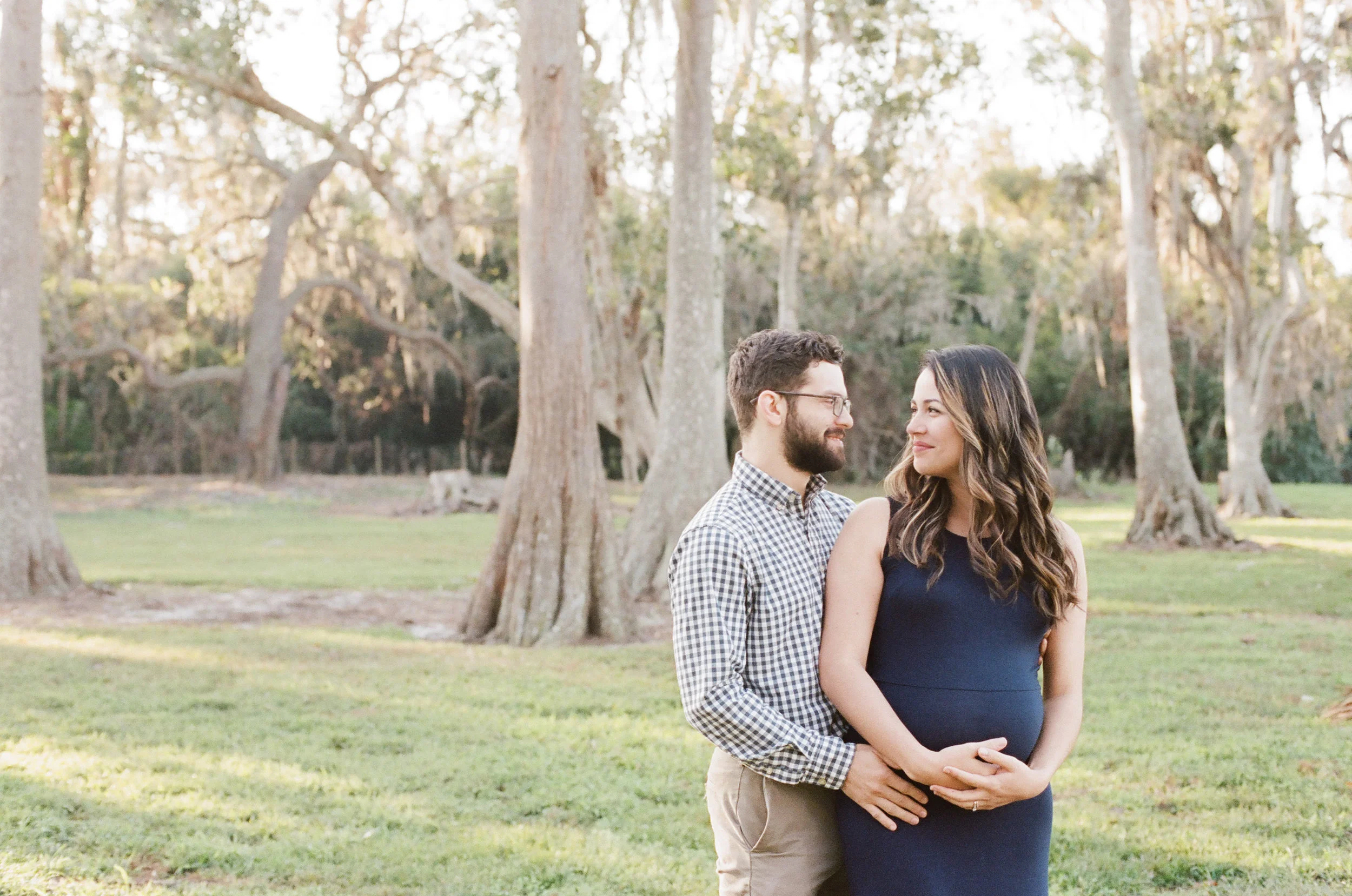 sauphia-germain-cypress-grove-estate-maternity.jpg