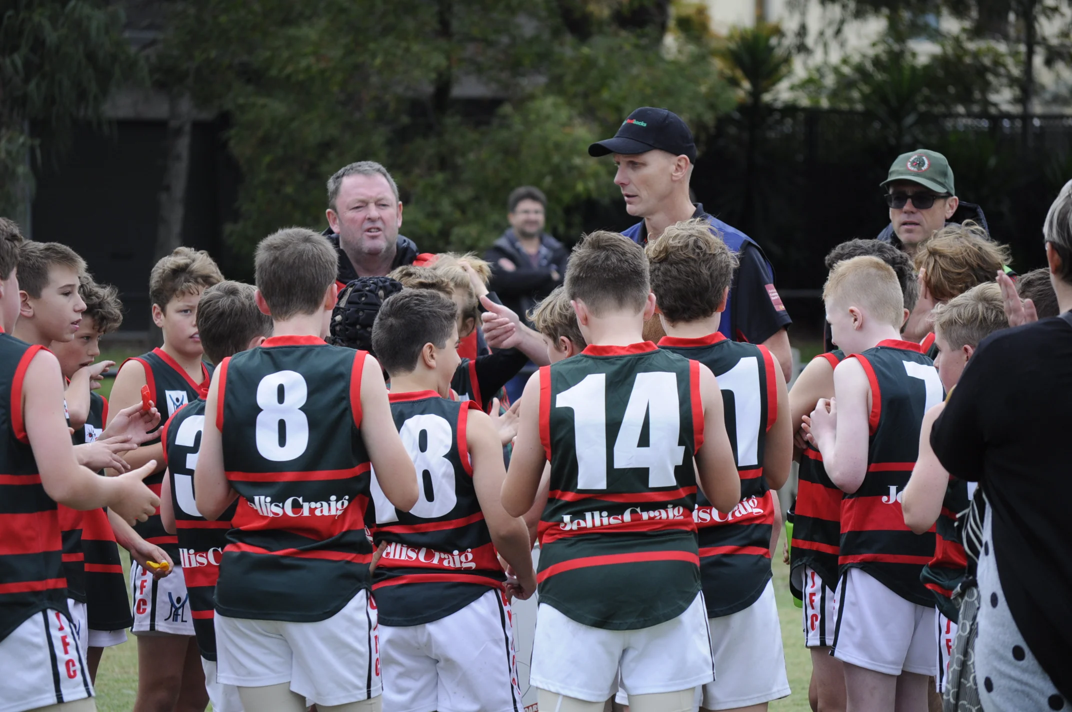 180415 EBS U12 Green Qtr Time Huddle.jpg
