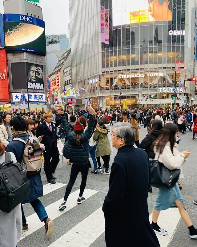 Redbacks on tour! Awesome graphic of Zara in Tokyo representing the club 🔴🕷 The Ashy family wishes everyone a Merry Christmas and a happy New Year!

A quick reminder that registrations for the 2020 season are now open - check us out on the website or in our bio for more info!

Happy holidays 🎅

#redbacks #redbacksontour #merrychristmas
