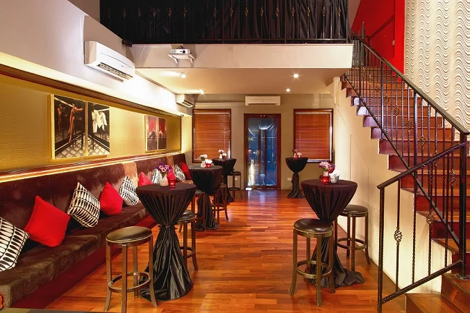 Dallas Restaurant & Bar