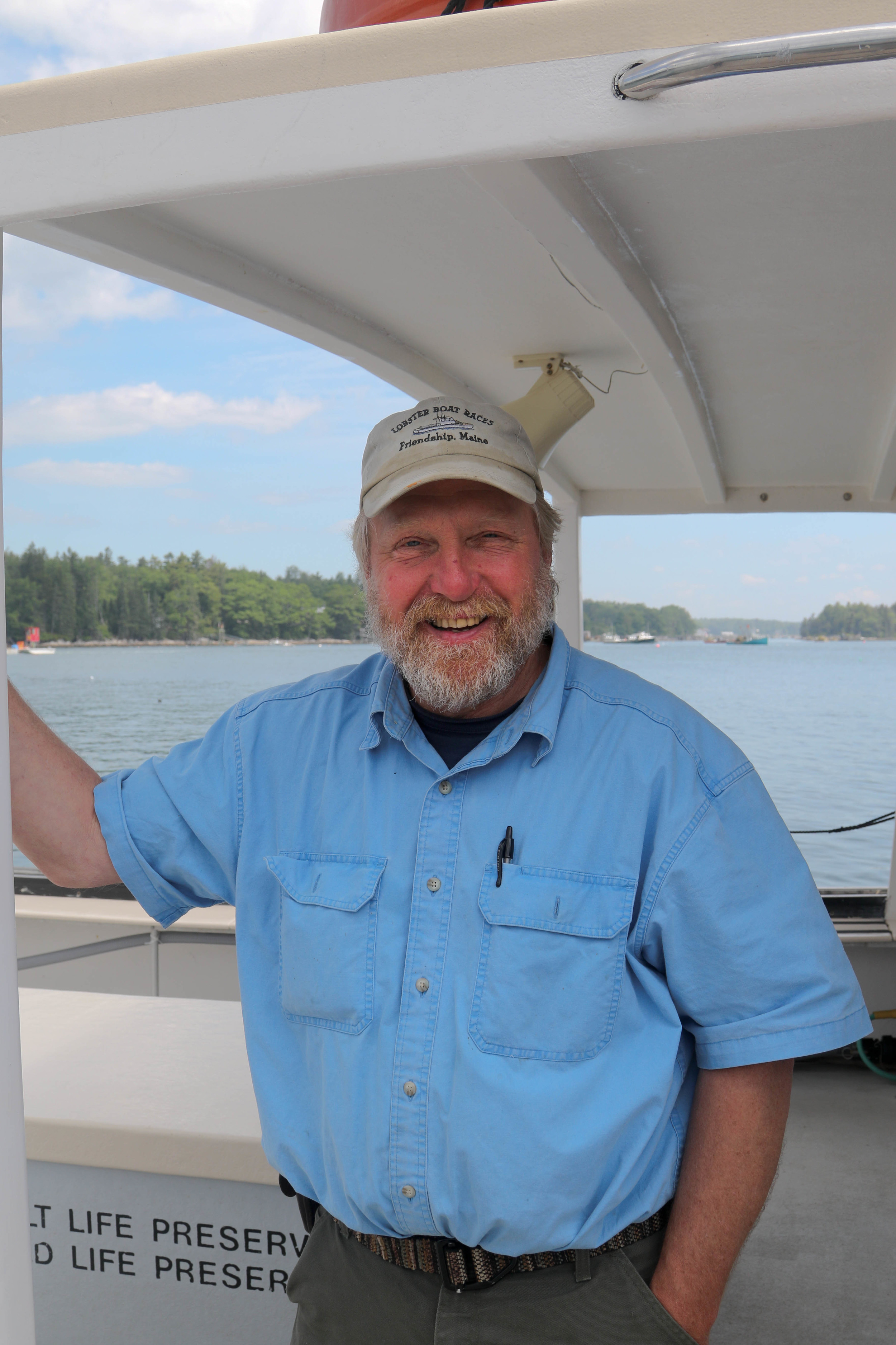 Captain Bill took us out on the Snow Goose to Eastern Egg Rock to view the puffins.